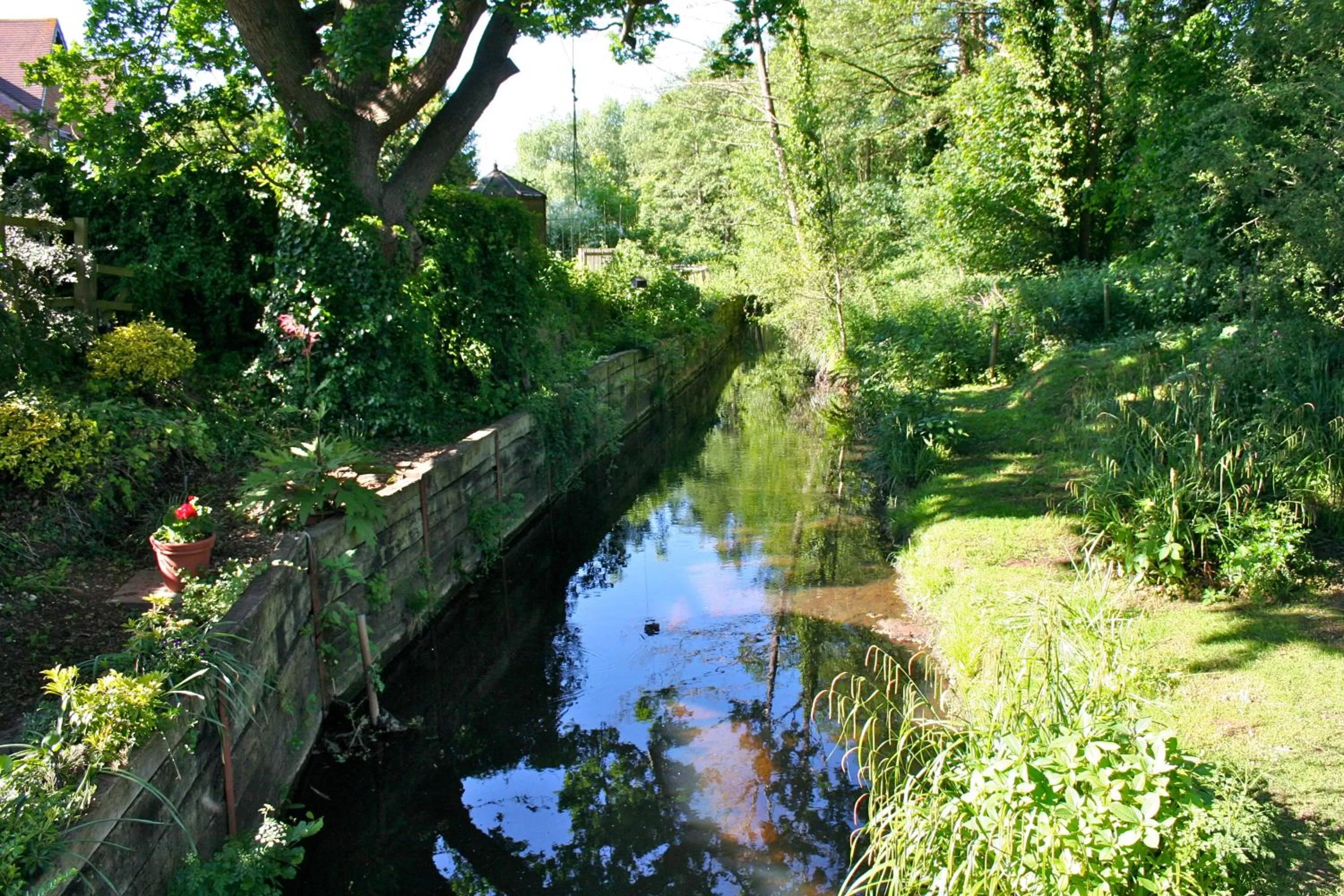 Facade/entrance in Ellington Lodge at The Concorde