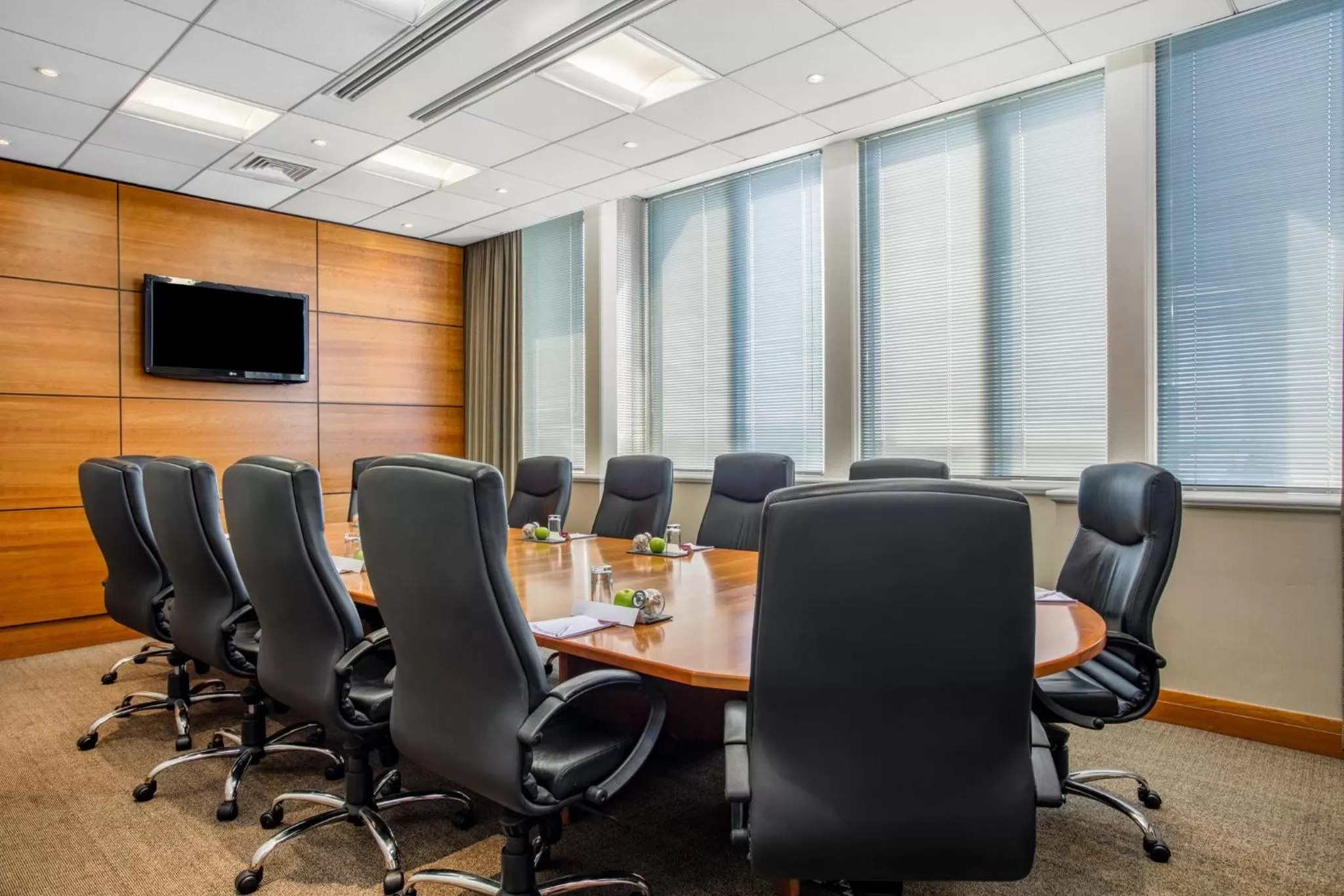 Meeting/conference room in Crowne Plaza Chester by IHG