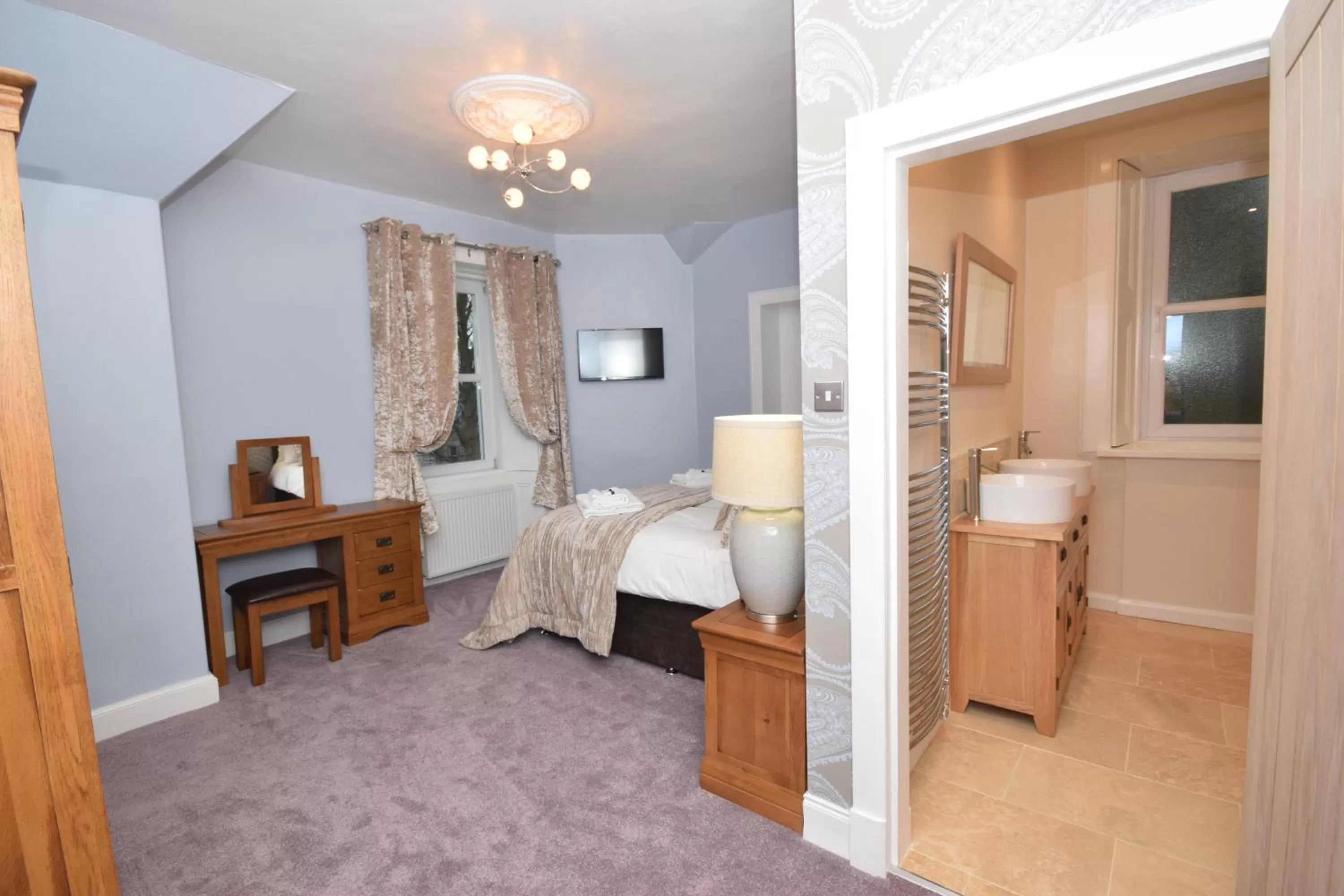 Shower, Bed in Croft Na Coille