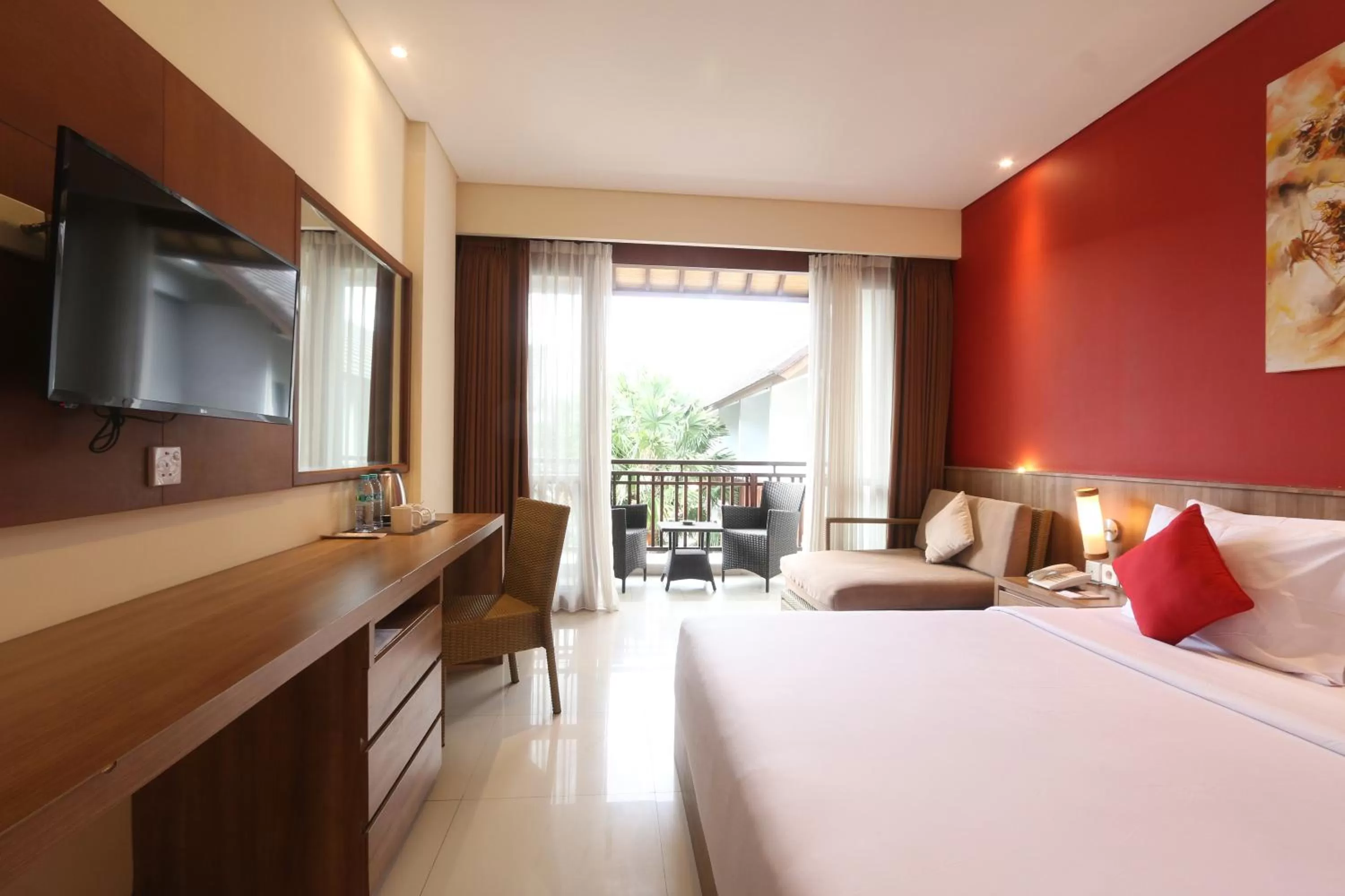 Bedroom, Bed in Grand La Walon Hotel