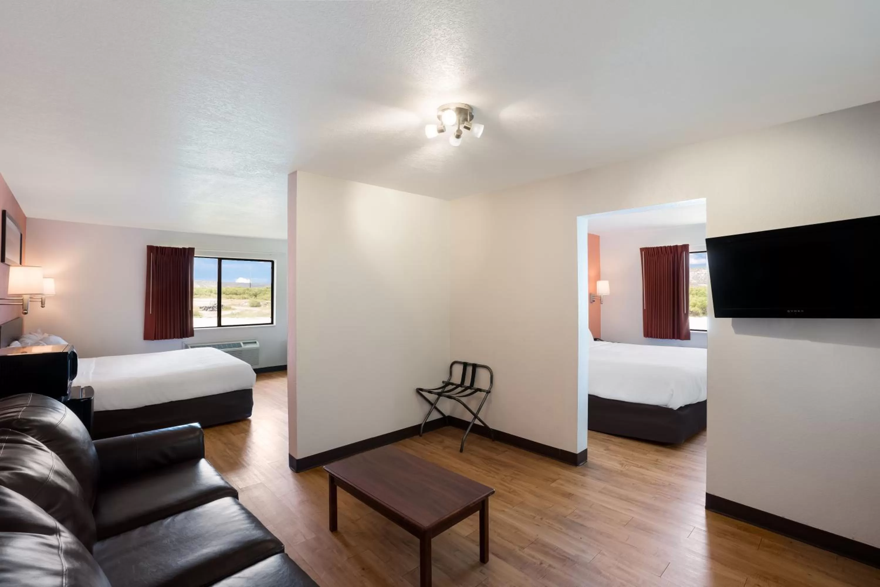 Bed in Quality Inn & Suites Junction