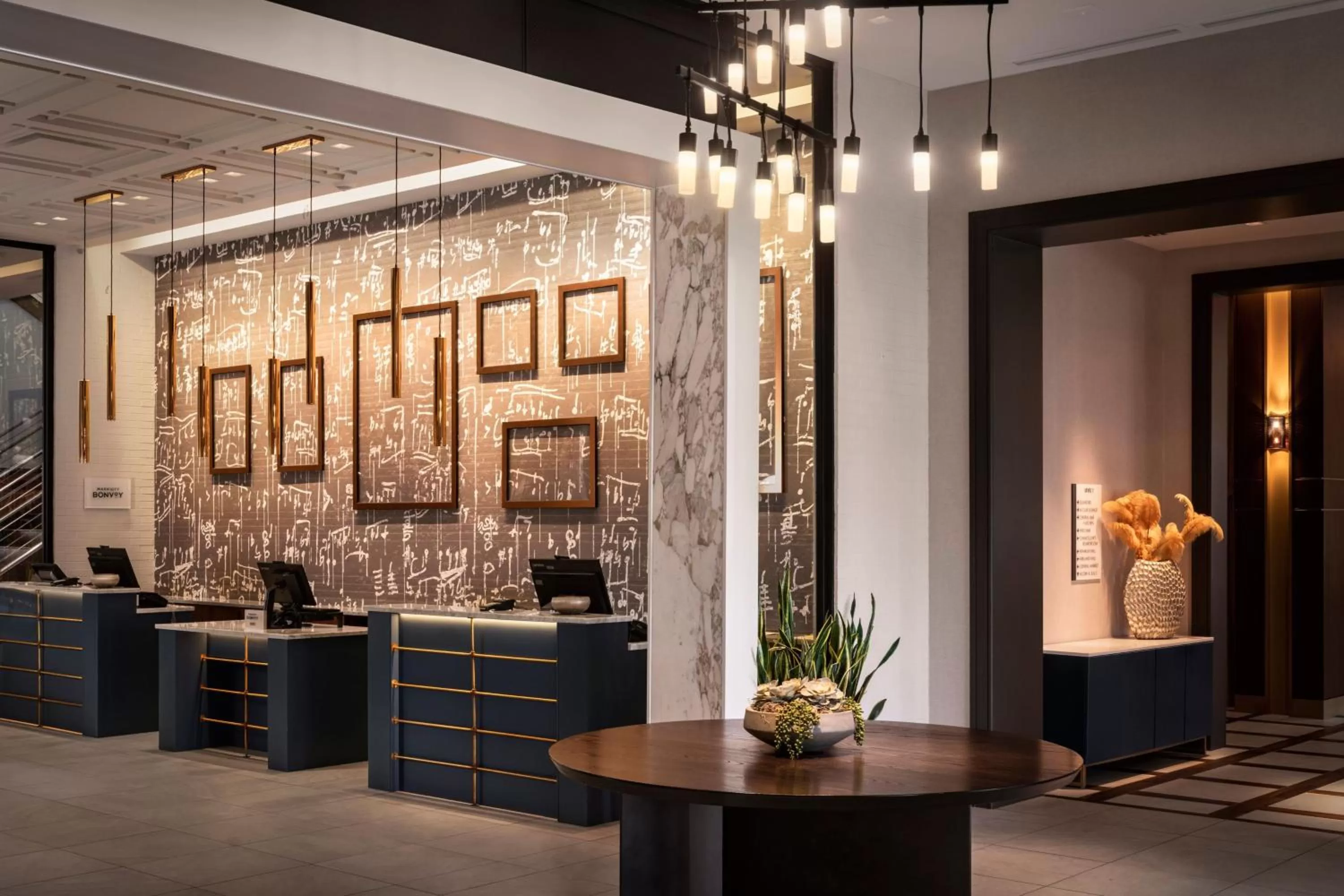 Lobby or reception in Nashville Marriott at Vanderbilt University
