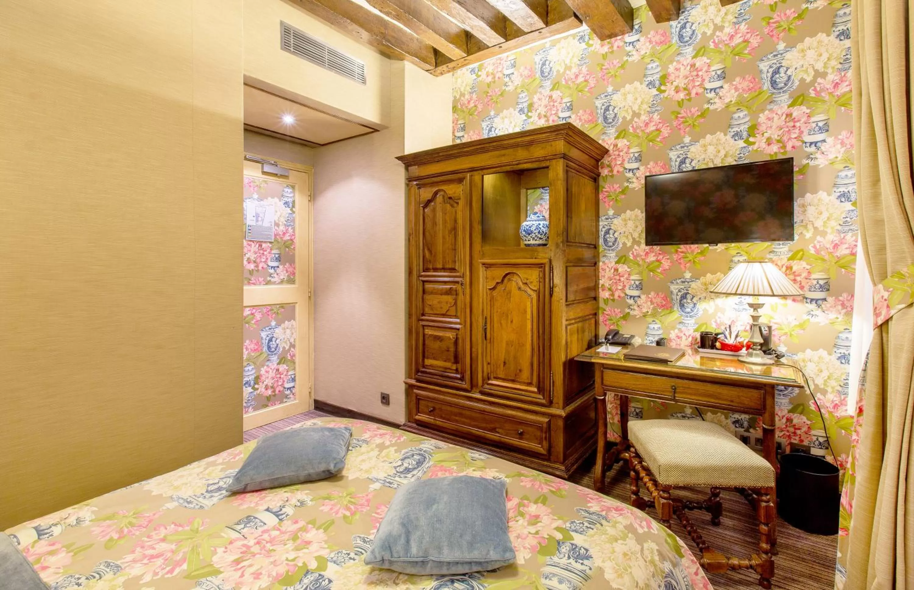 Decorative detail, Bed in Hotel Left Bank Saint Germain