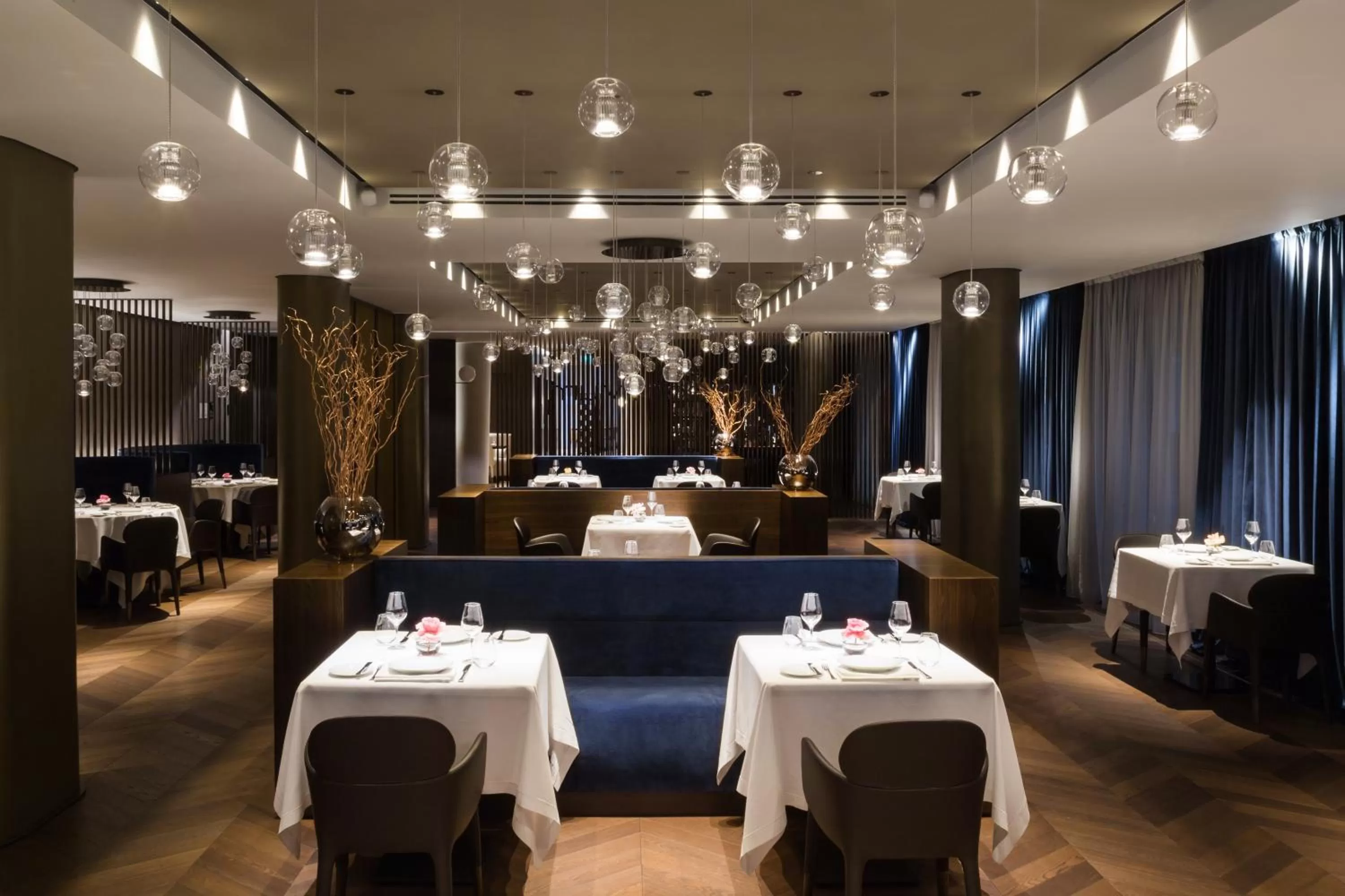 Restaurant/places to eat in Maritim Hotel Plaza Tirana