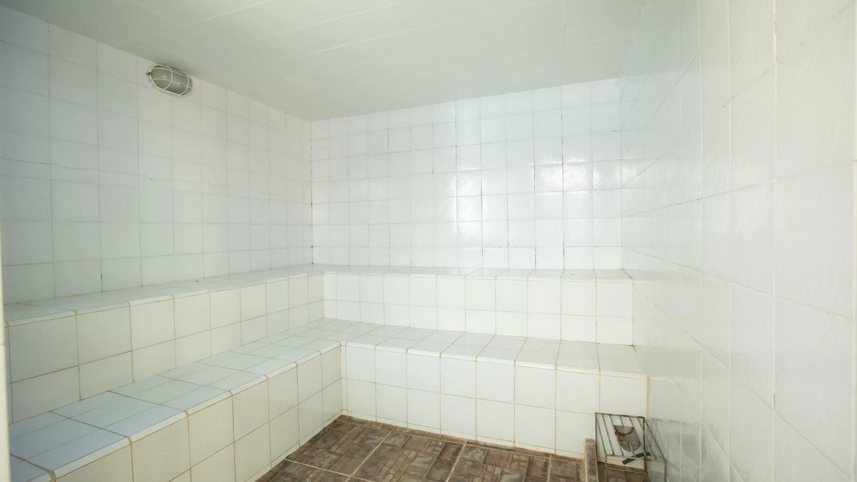 Hot Spring Bath in Hosteria Mar y Sol