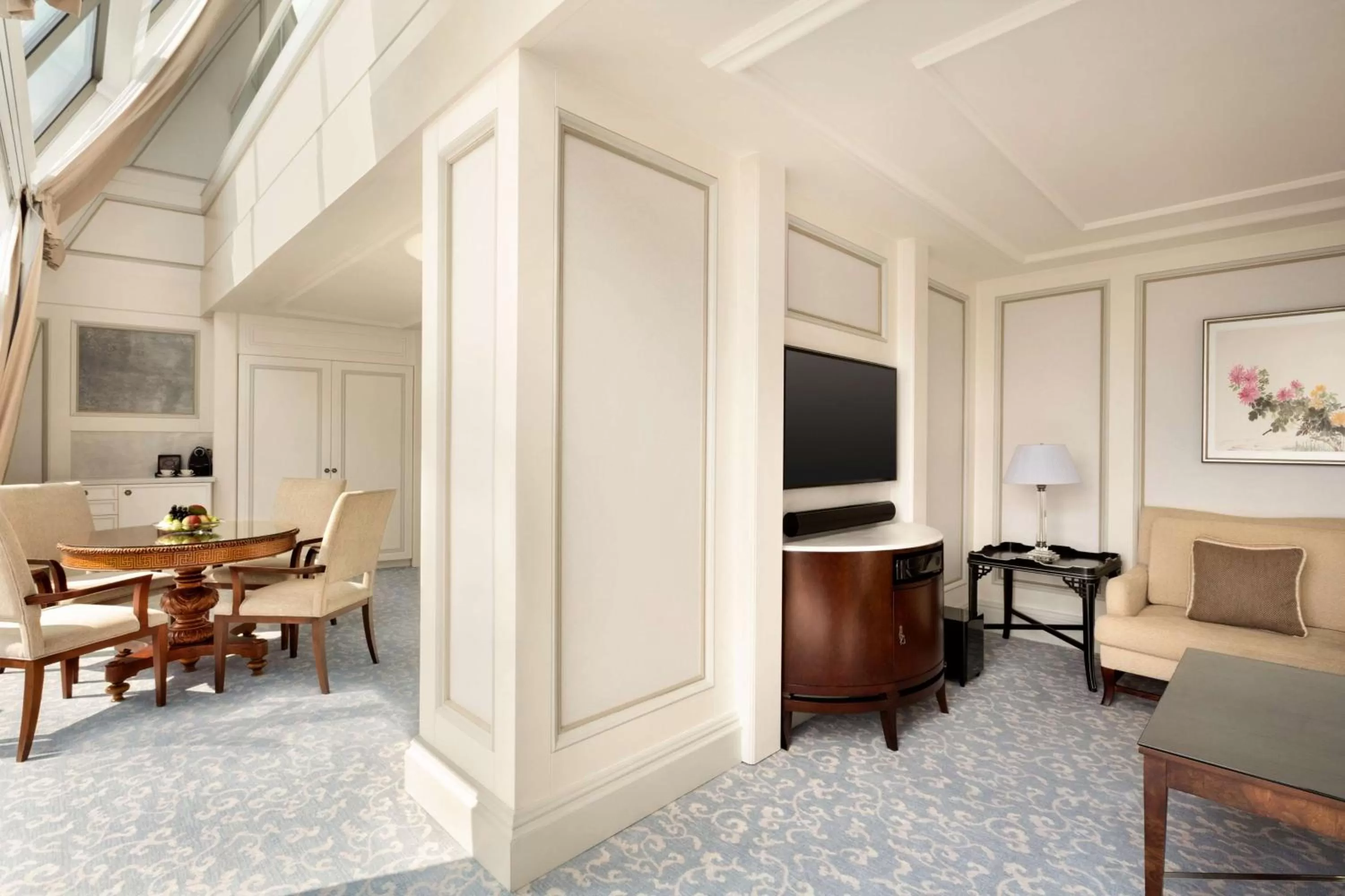 Living room in Shangri-La Bosphorus, Istanbul