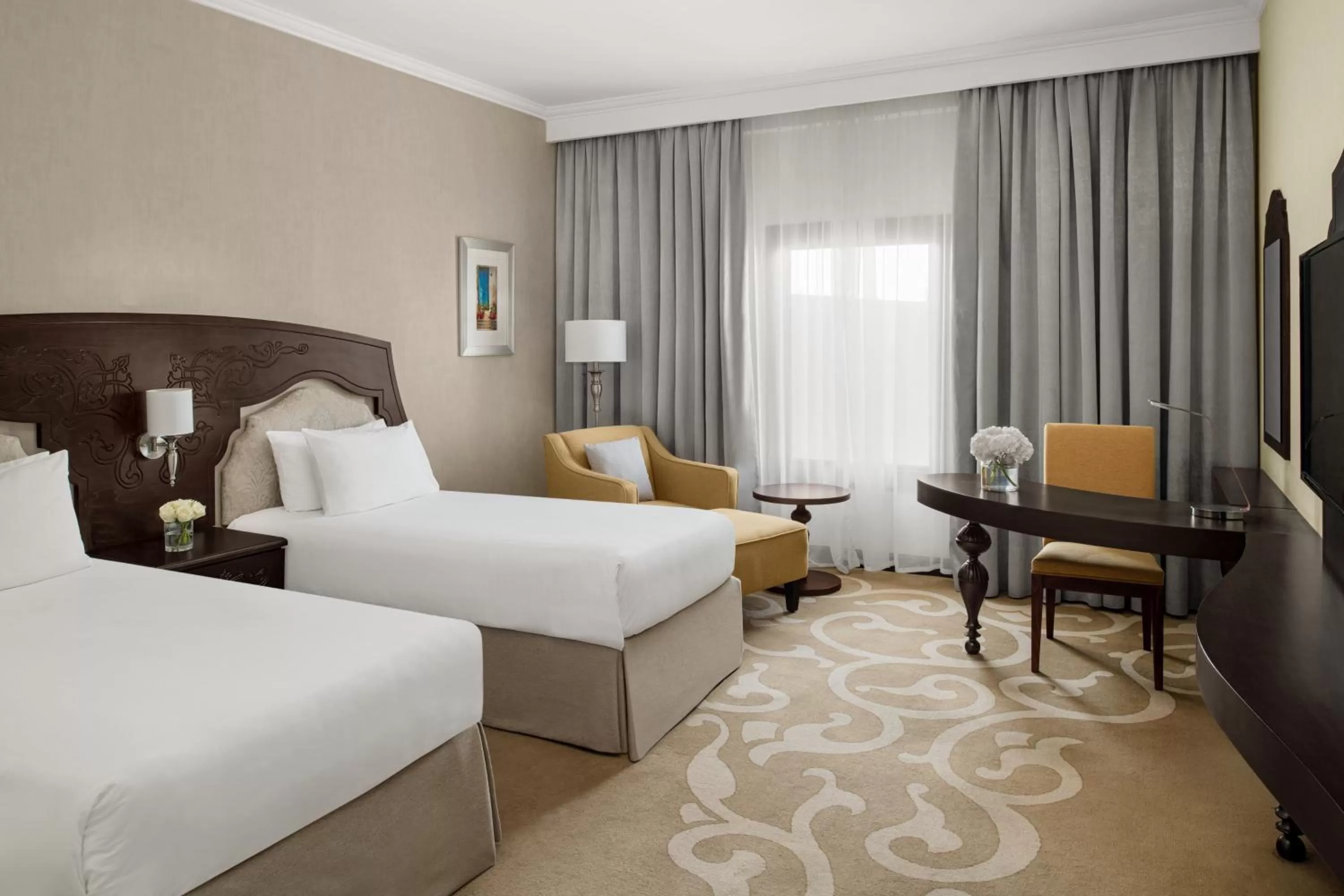 Photo of the whole room, Bed in Crowne Plaza Riyadh Al Waha by IHG
