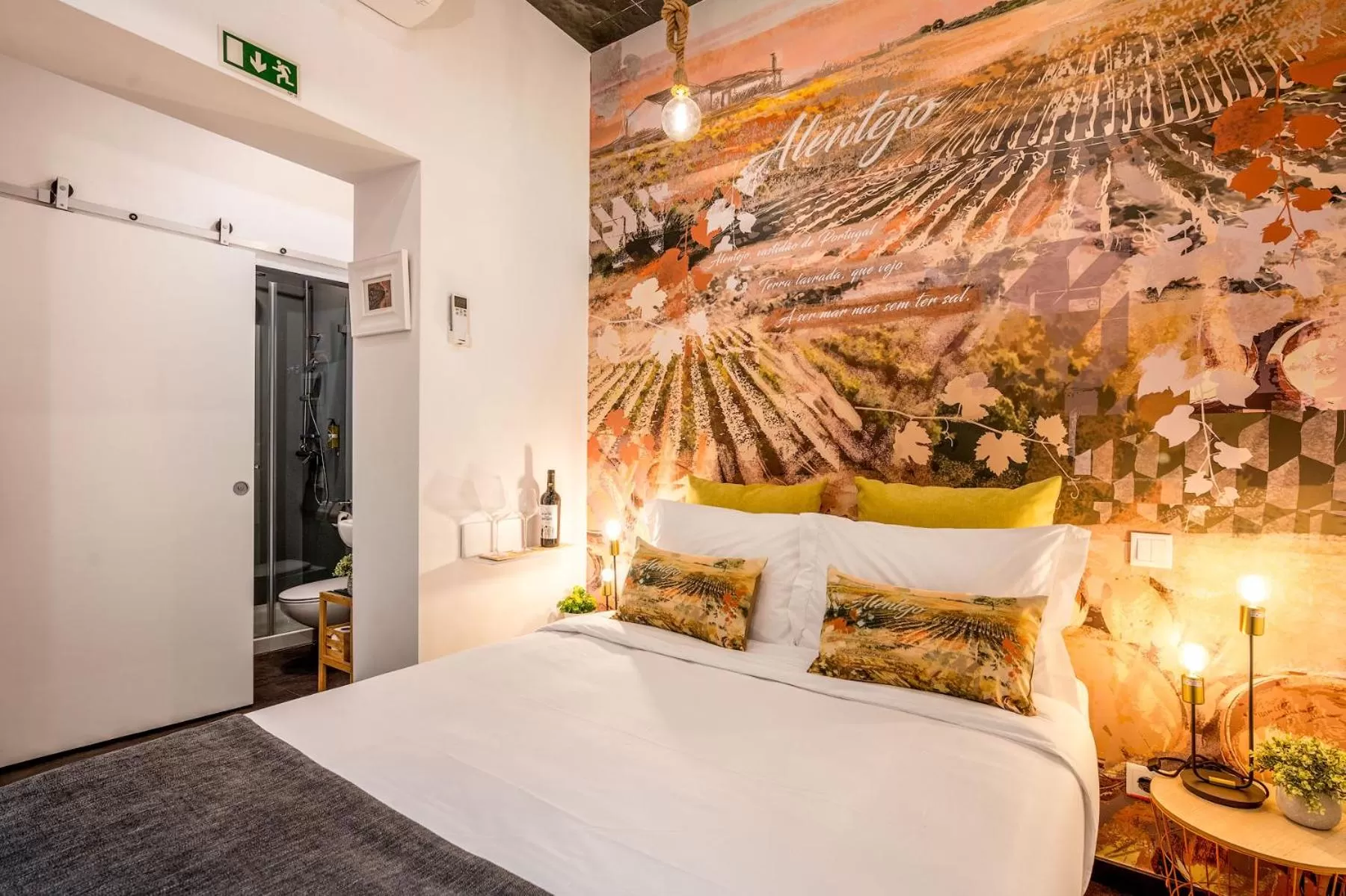 Bed in Lisbon Wine House - Rooms & Suites