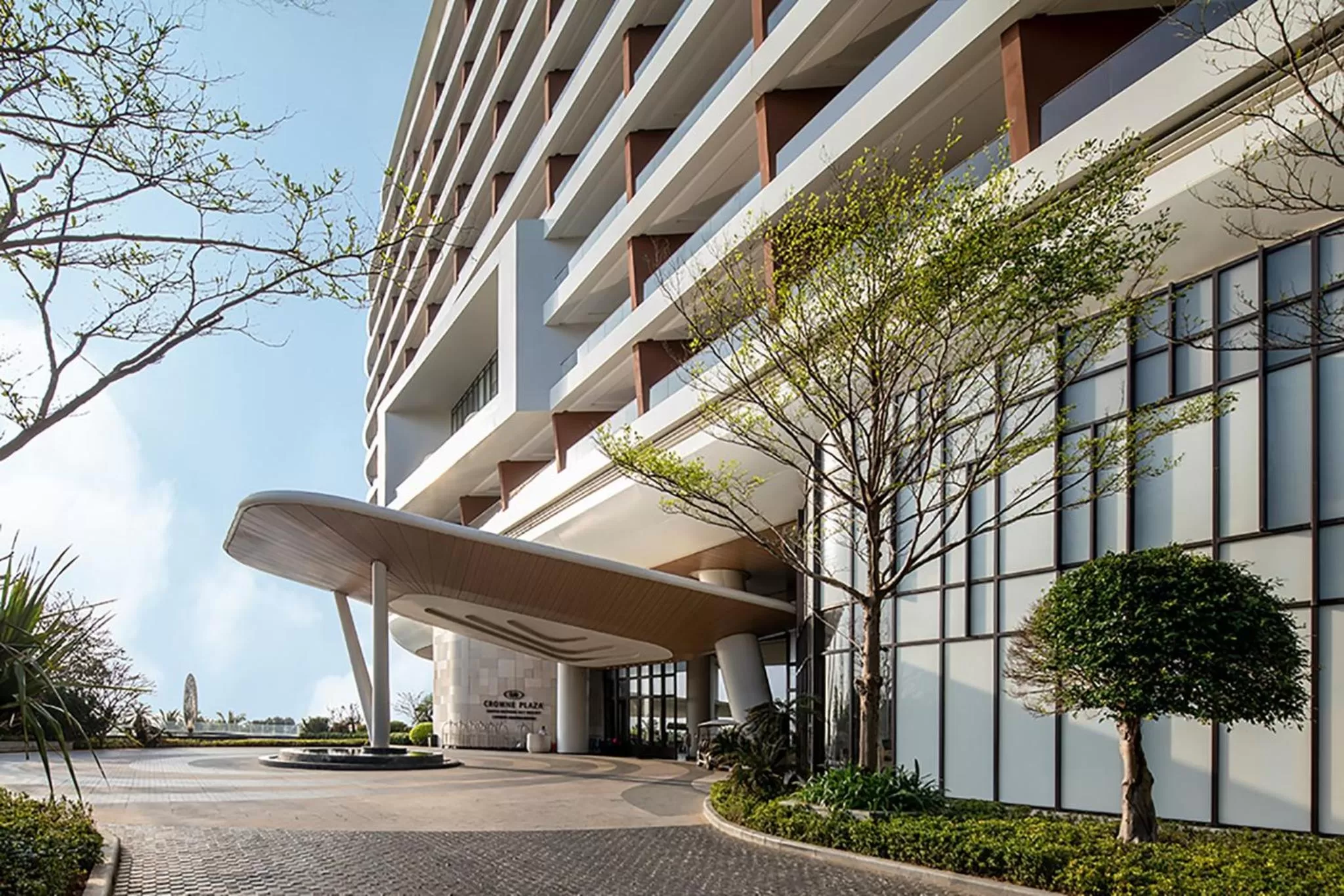 Property building in Crowne Plaza Sanya Haitang Bay Resort by IHG