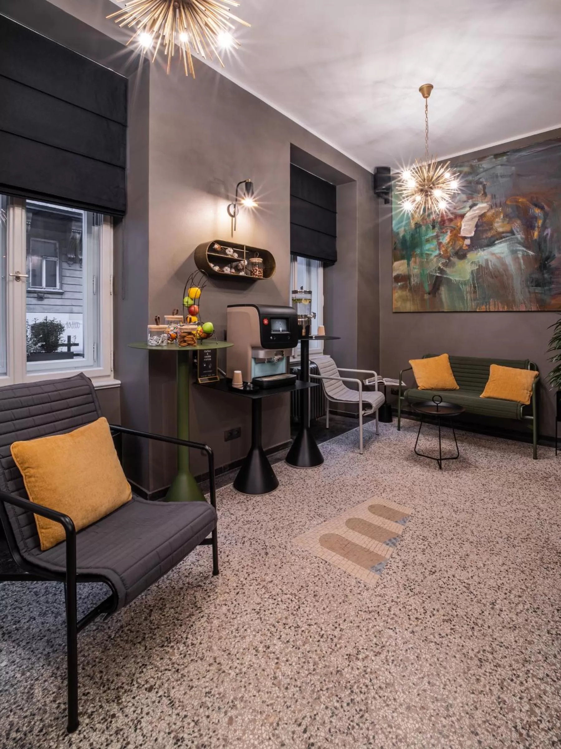 Lobby or reception in The Viaduct - Suites & More