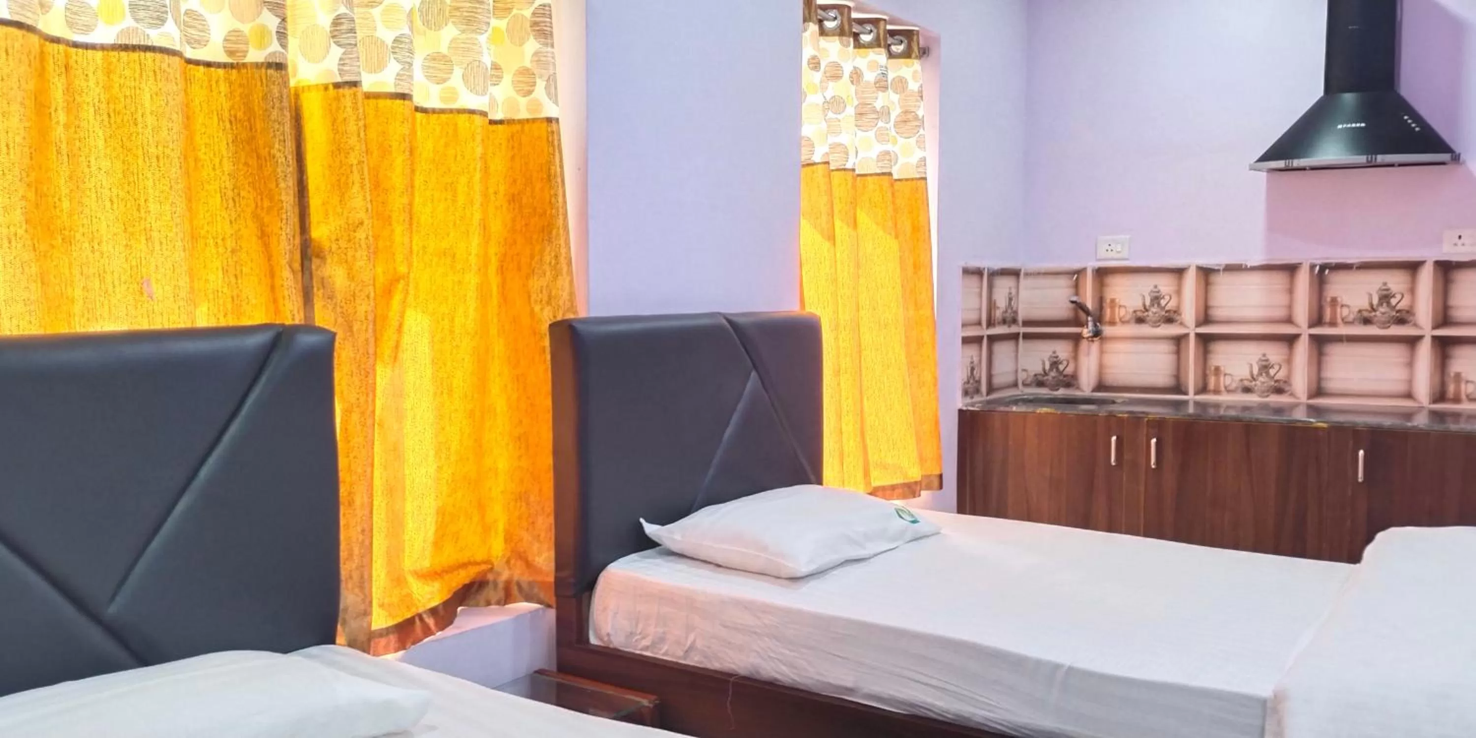 View (from property/room), Bed in HOTEL PURI GREENS