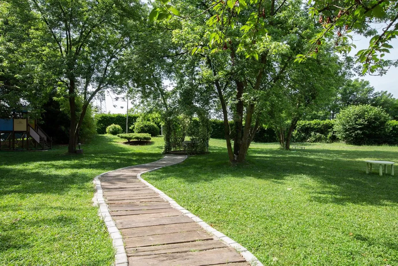 Garden view in La Bergamina Hotel & Restaurant