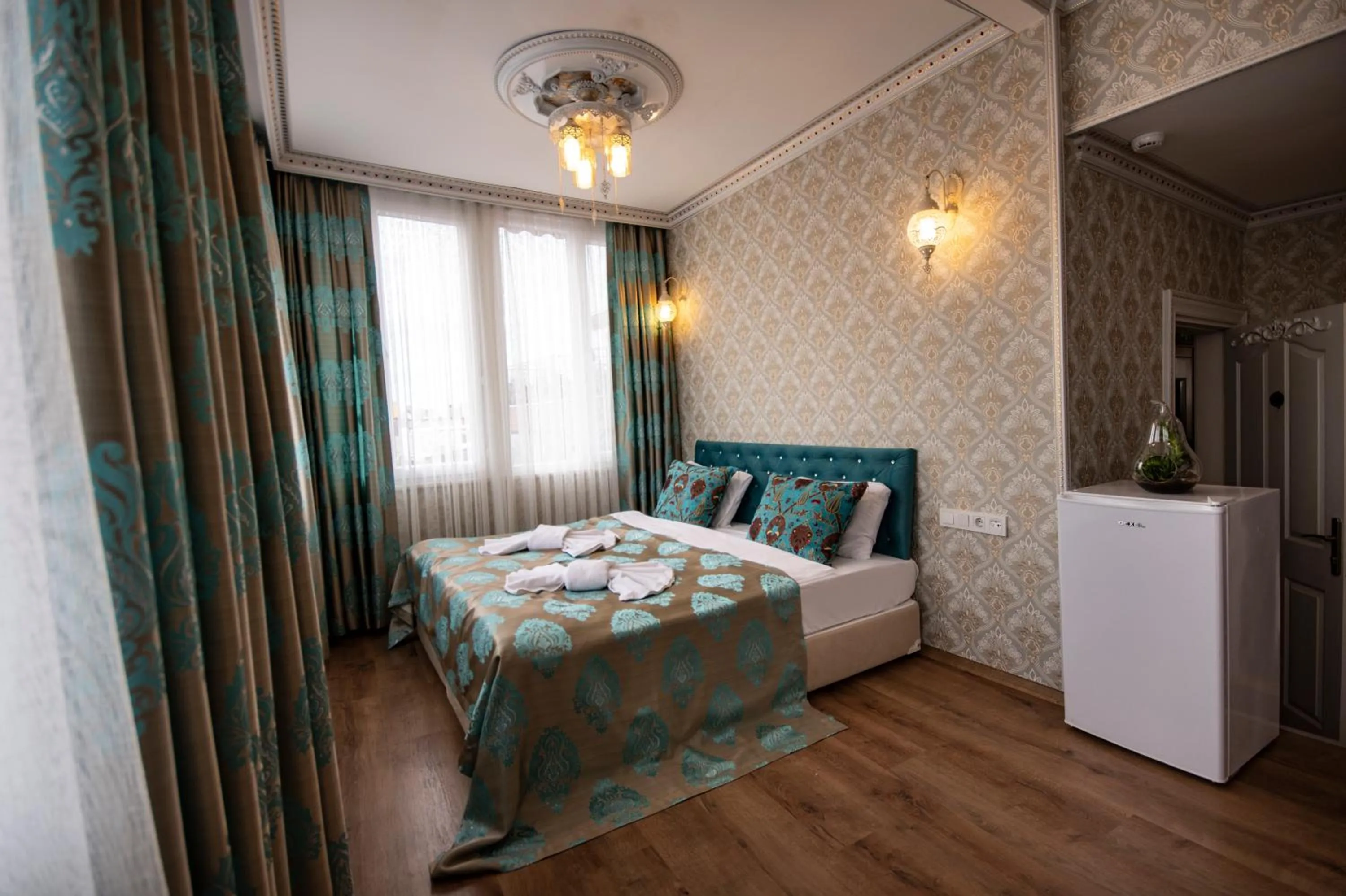 Bed in Paris Garden Hotel Istanbul