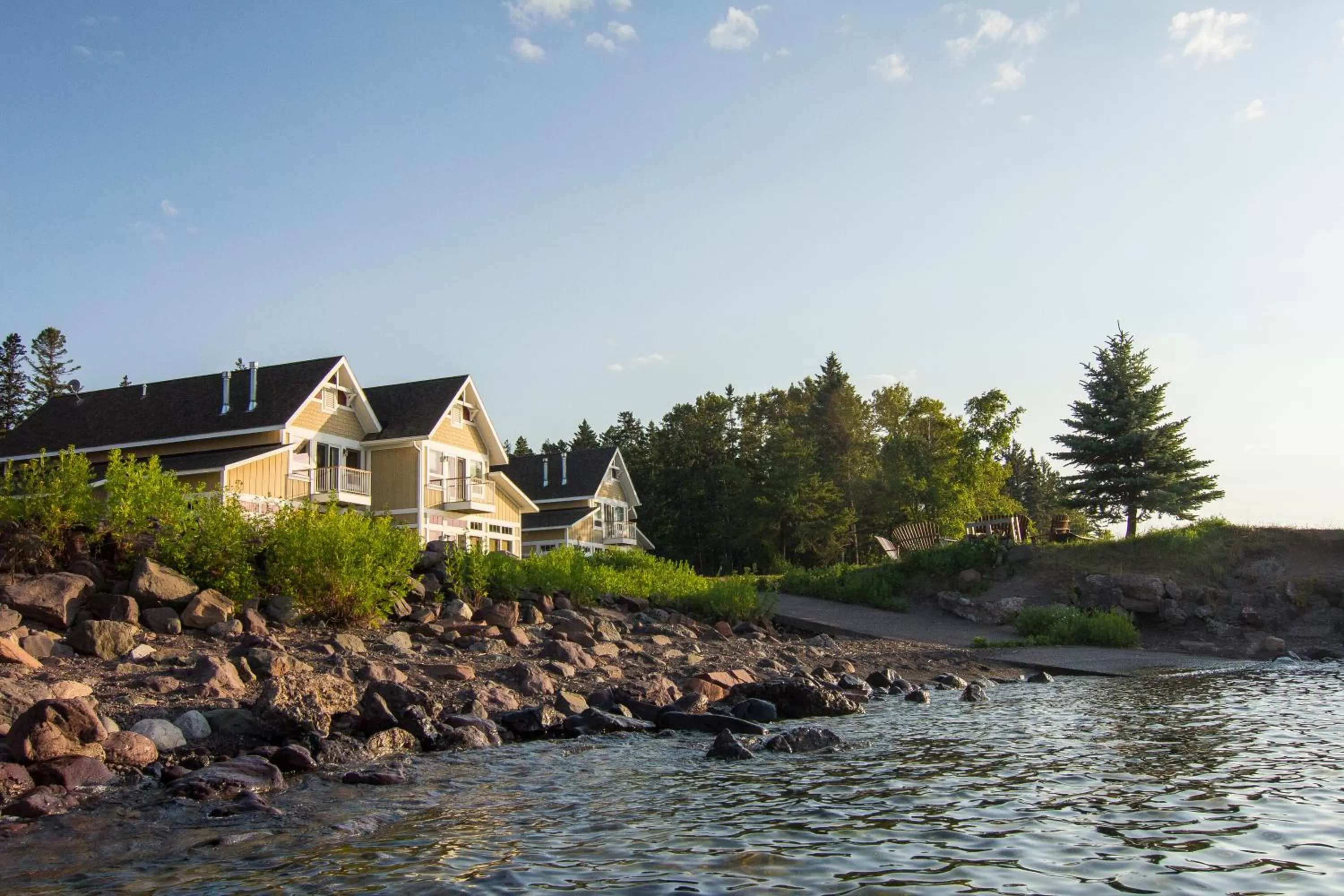 Lake view in Larsmont Cottages