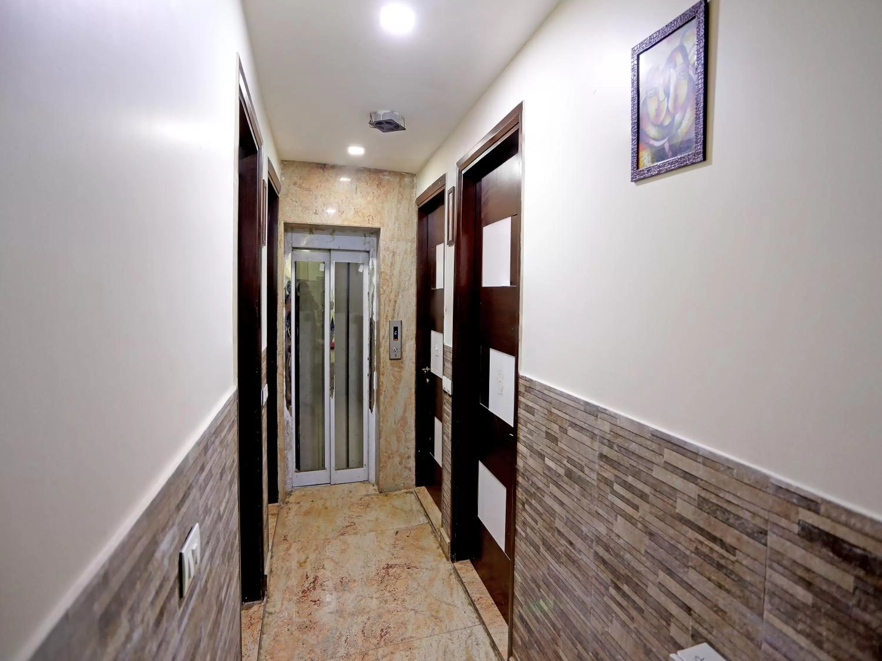 Lobby or reception in Tashkent Palace - Walk in from NDLS Station & RK Ashram Metro Station