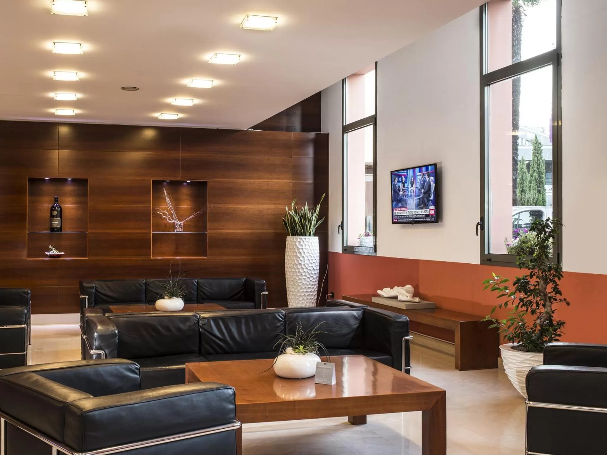 Lobby or reception in Mercure Genova San Biagio