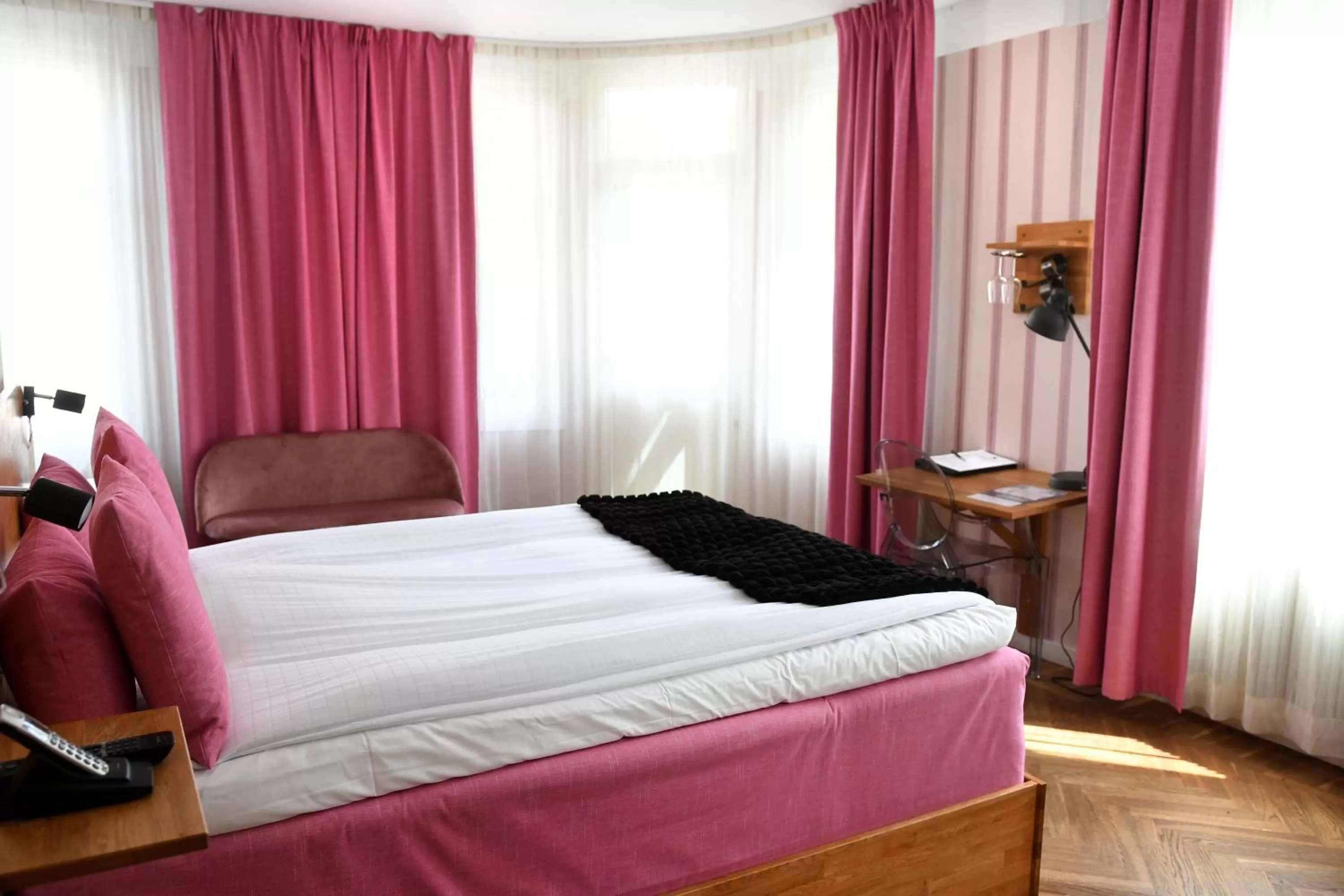 Bed in Huskvarna Stadshotell