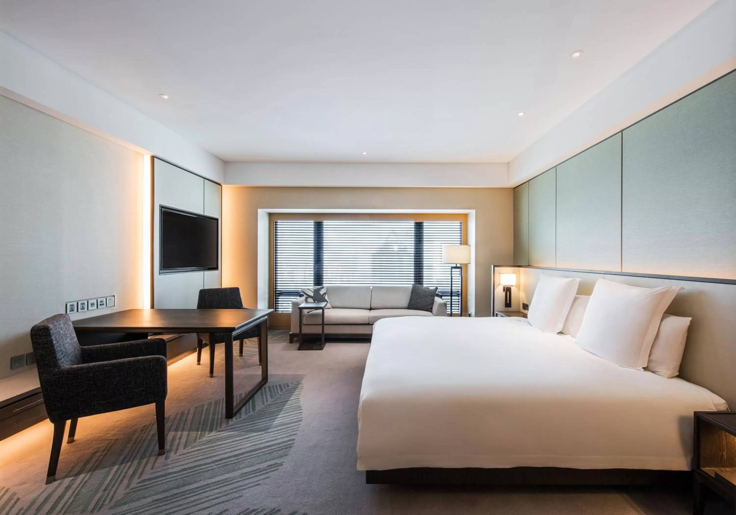 Bed in Park Hyatt Beijing