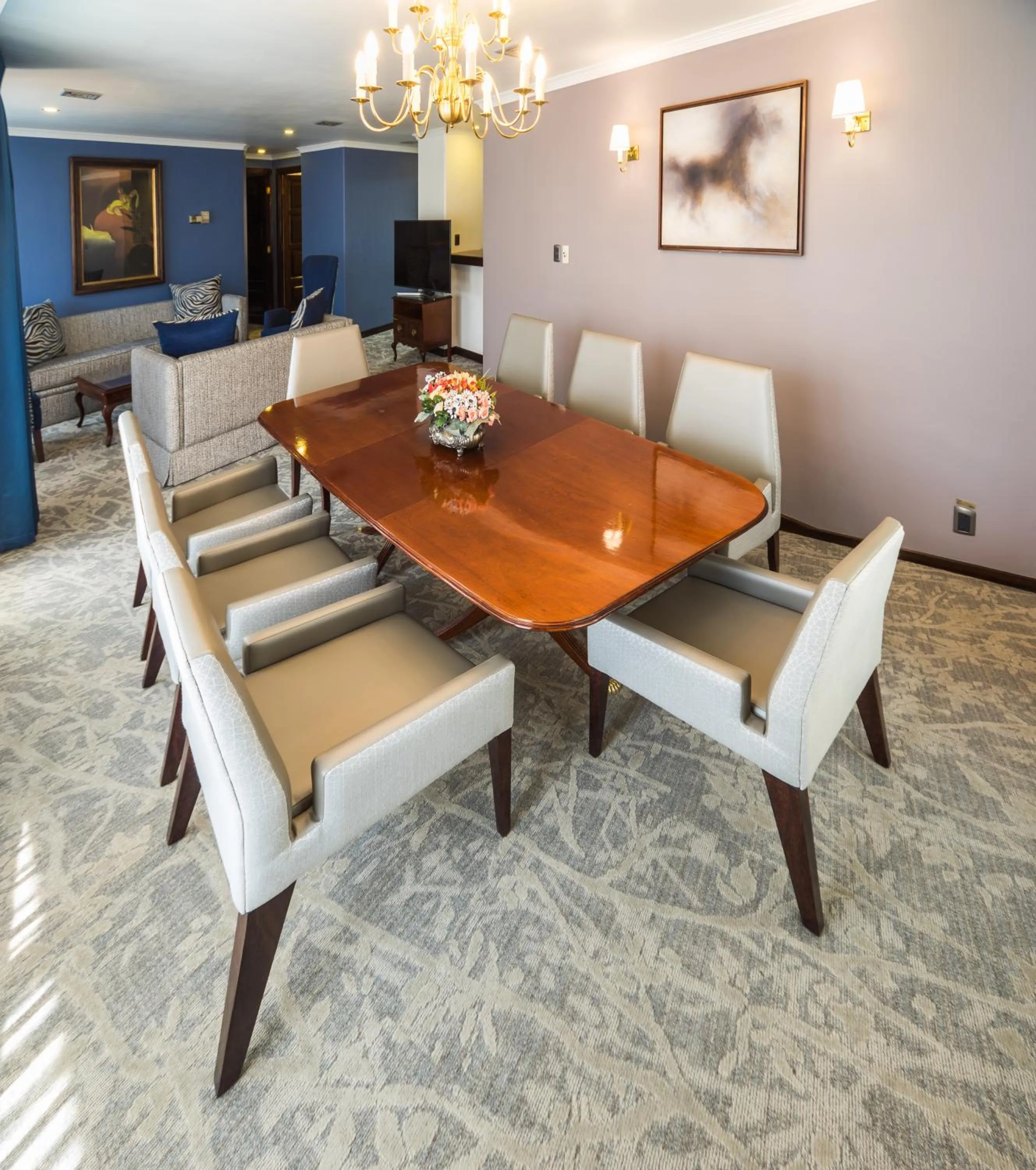 Dining area in Ritz Apart Hotel