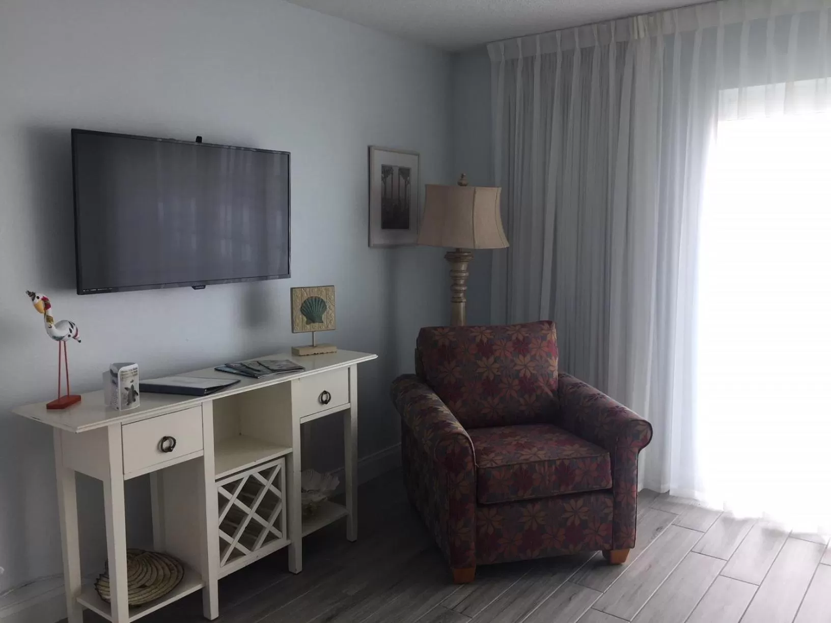 Living room in Tuckaway Shores Resort