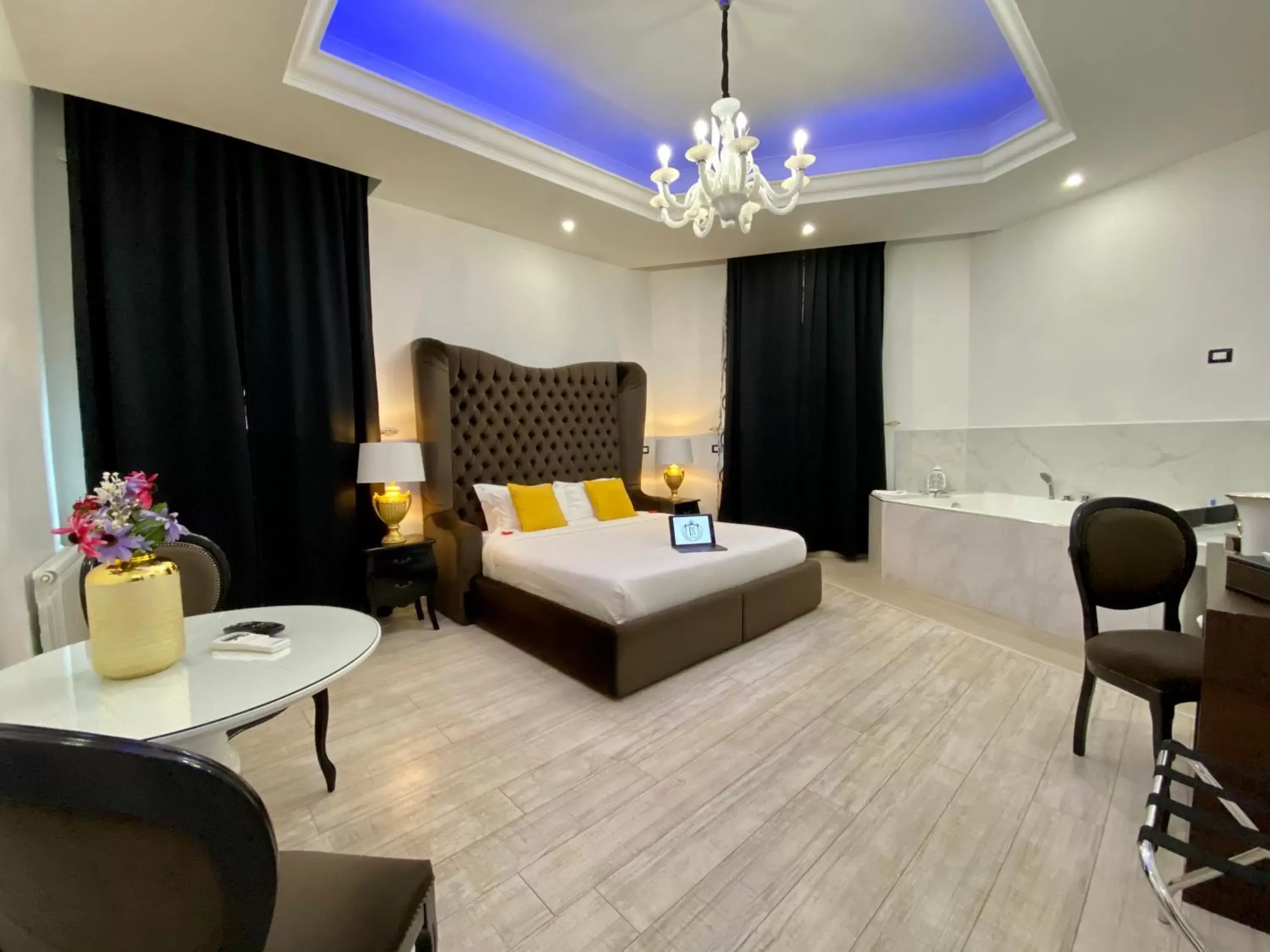 Double Room with Spa Bath in Escape Luxury Suite - CA Domus Collection Double Room with Spa Bath in Escape Luxury Suite - CA Domus Collection