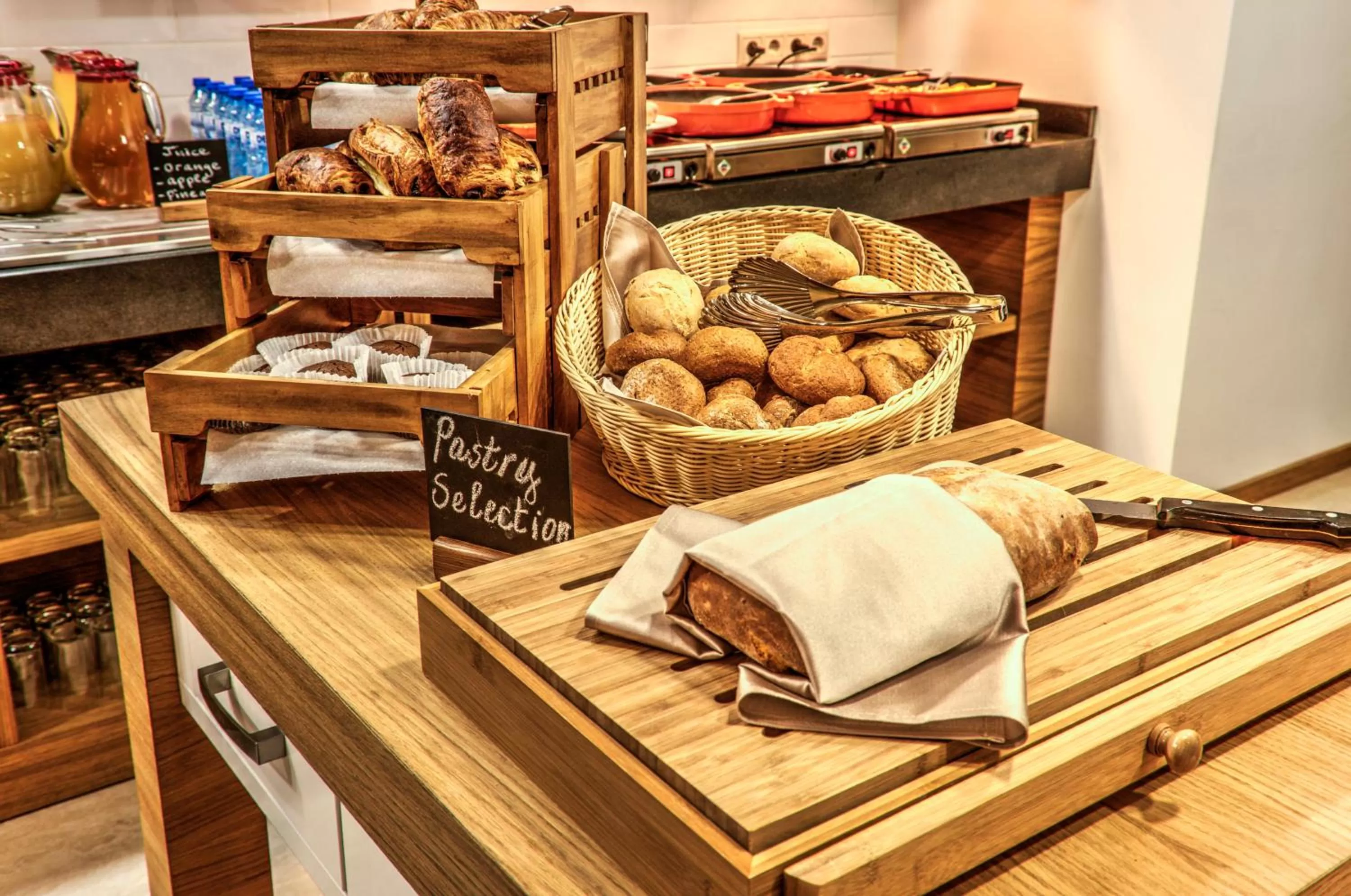 Restaurant/places to eat in Holiday Inn Plovdiv by IHG