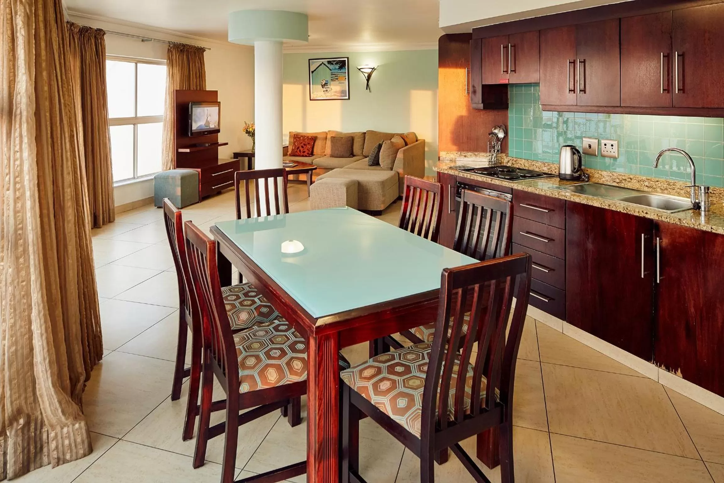 Kitchen or kitchenette in First Group The Palace All-Suite