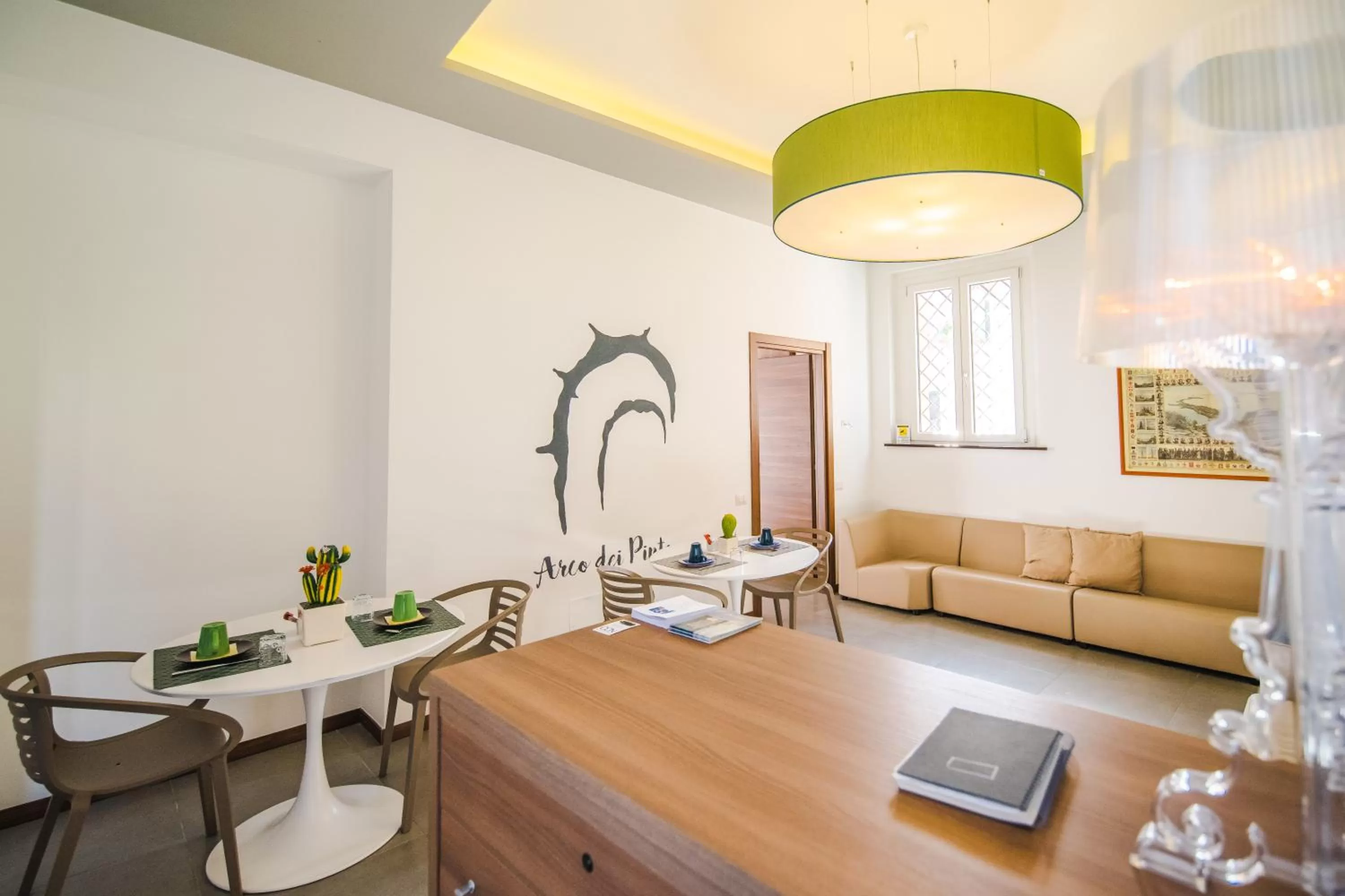 Lobby or reception, Dining Area in Arco Dei Pinto