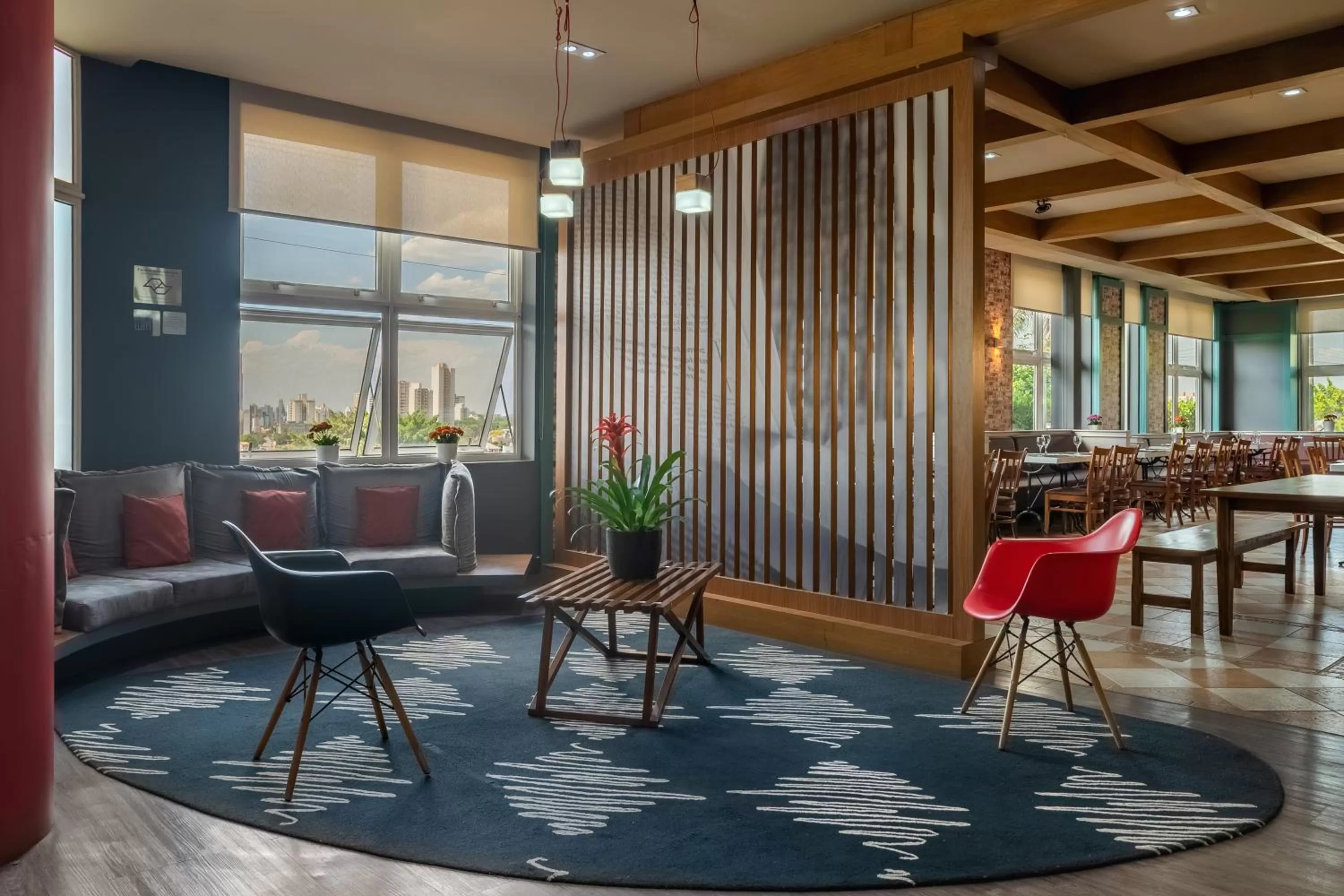 Seating area in ibis Sorocaba