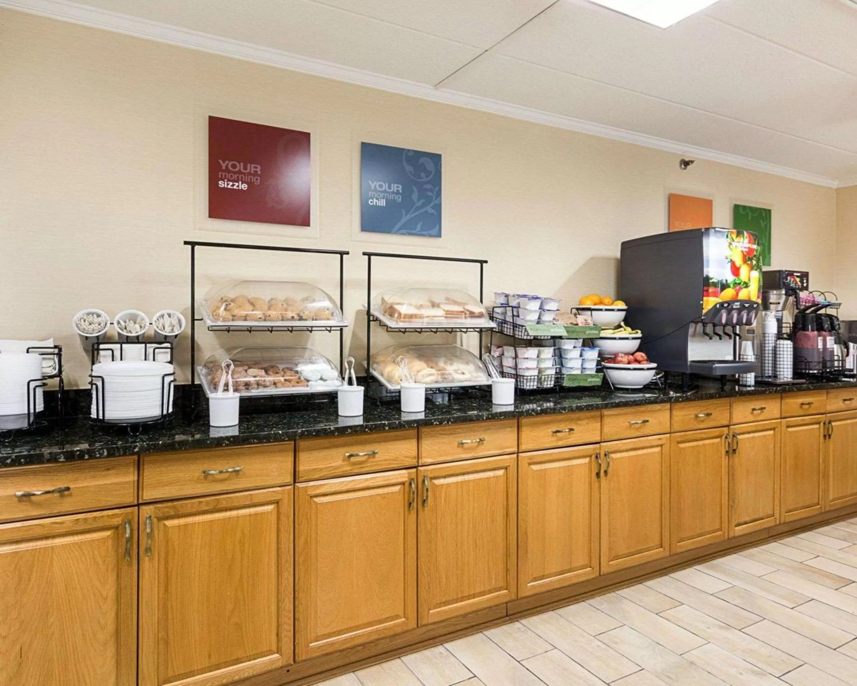 Restaurant/places to eat in Comfort Inn Oxon Hill