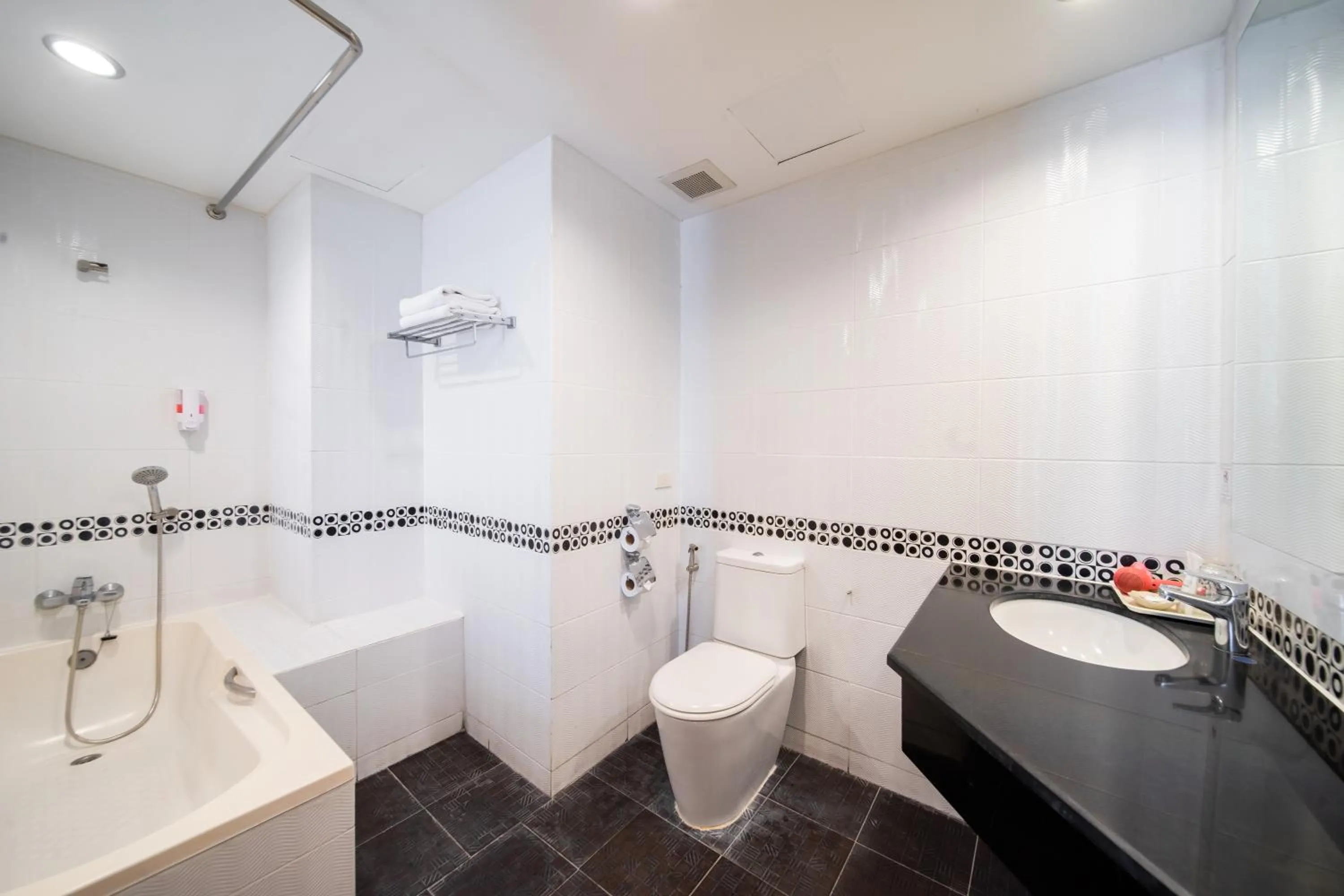 Bath in Best Bella Pattaya