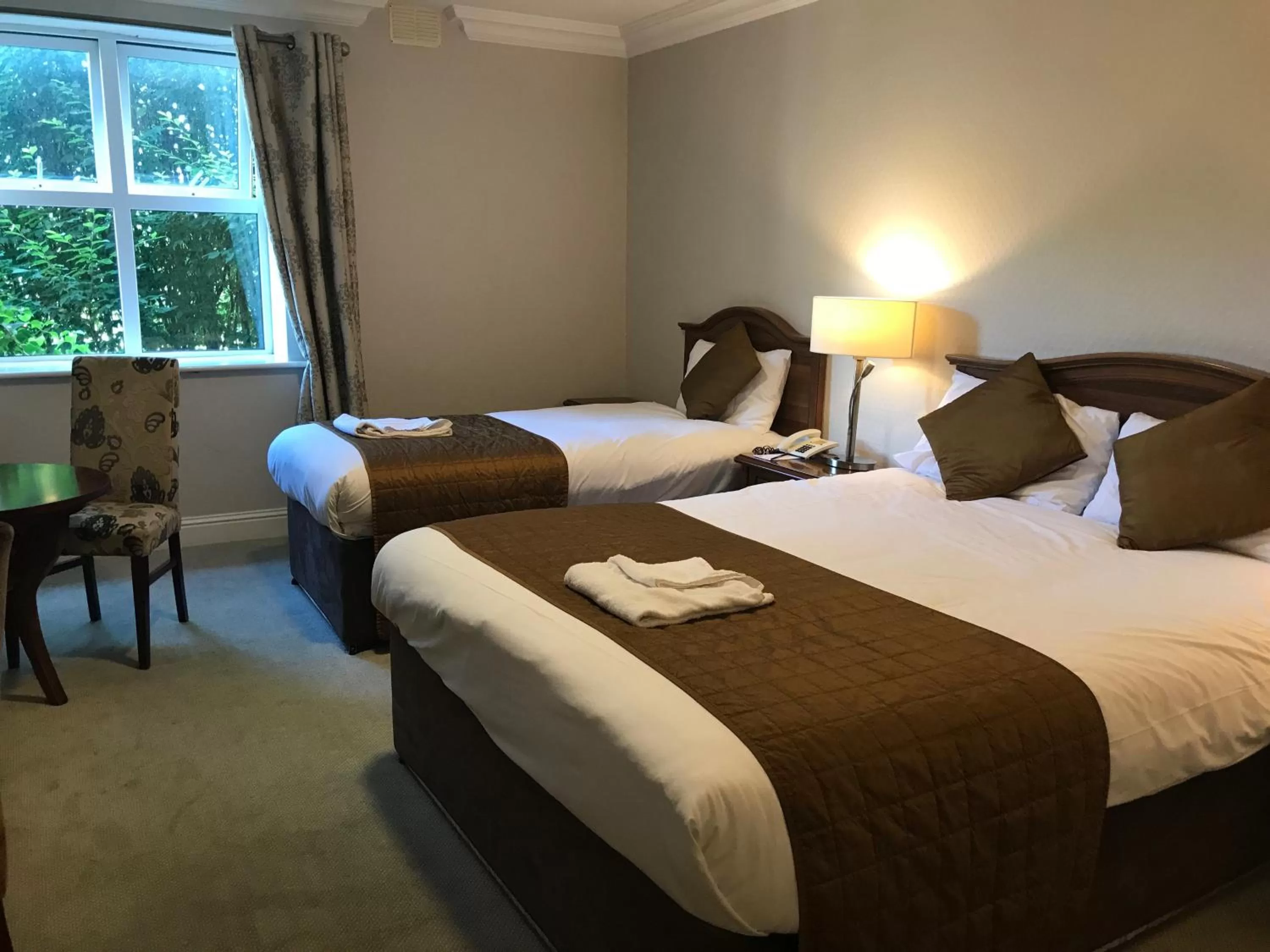 Twin Room in Abbey Court