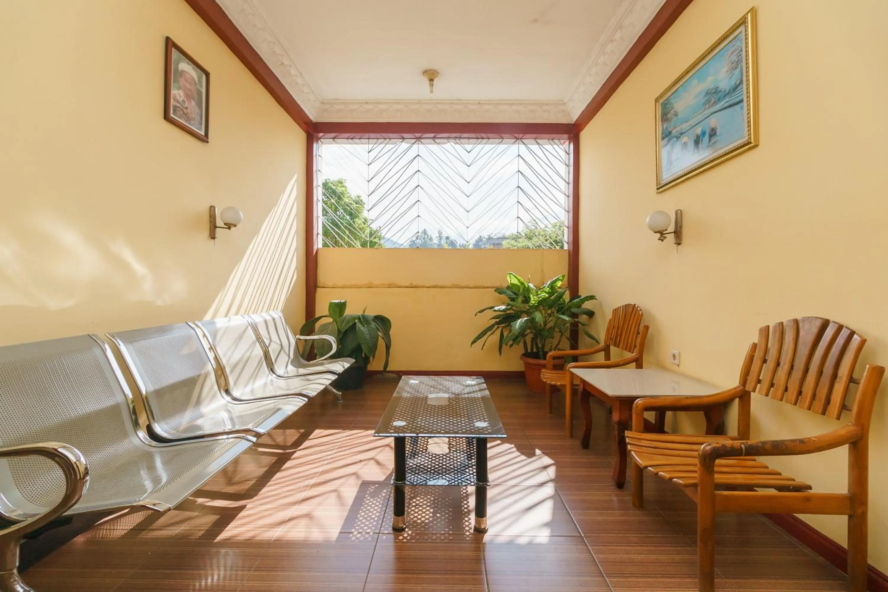 RedDoorz at Sedayu 1 Parapat