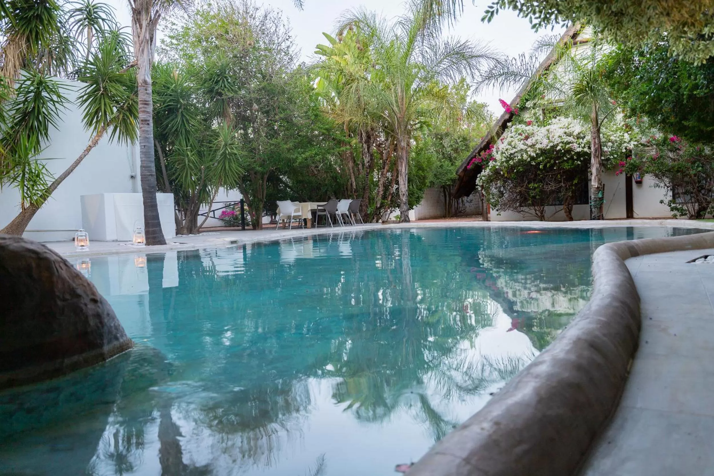 Swimming pool in Out of Africa Town Lodge