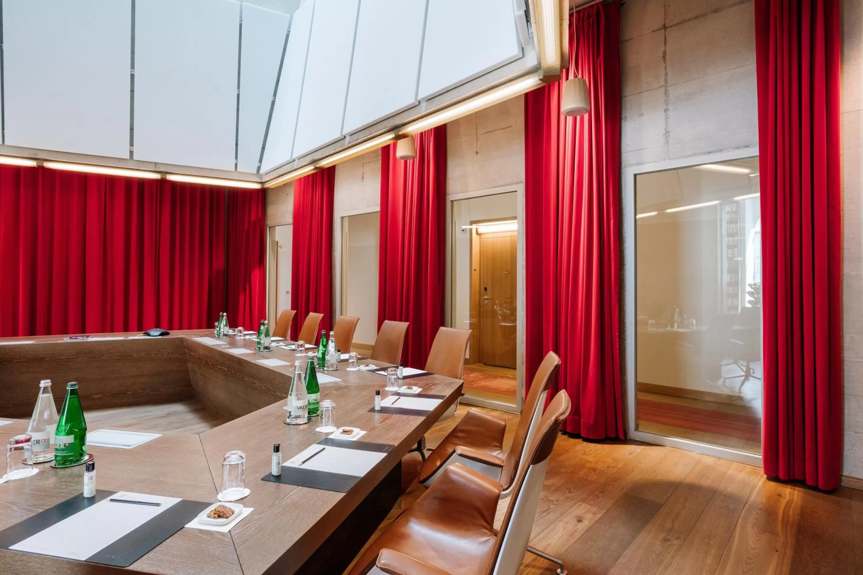 Meeting/conference room in B2 Hotel Zürich