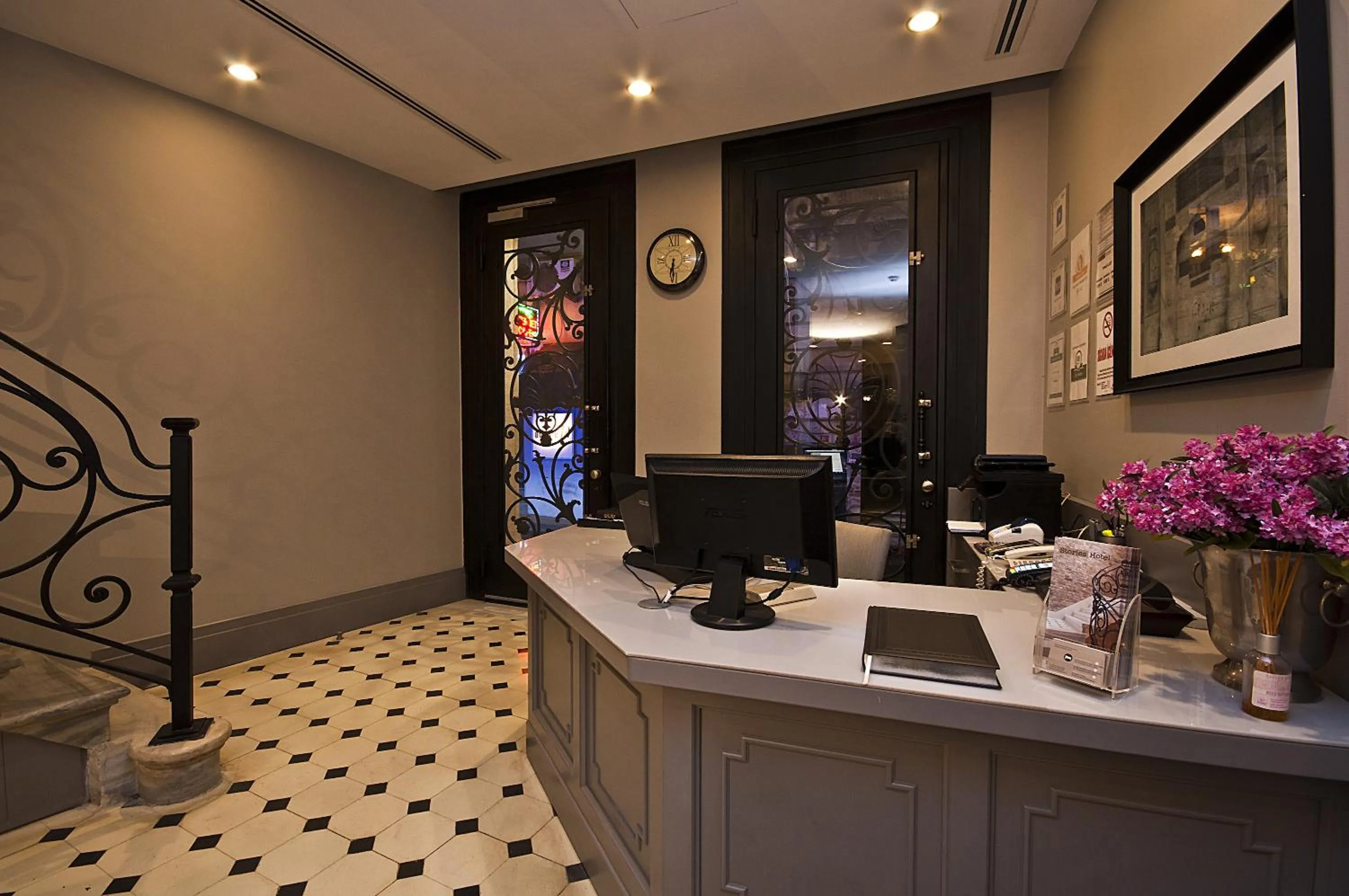 Lobby or reception in Taksim Prelude Hotel