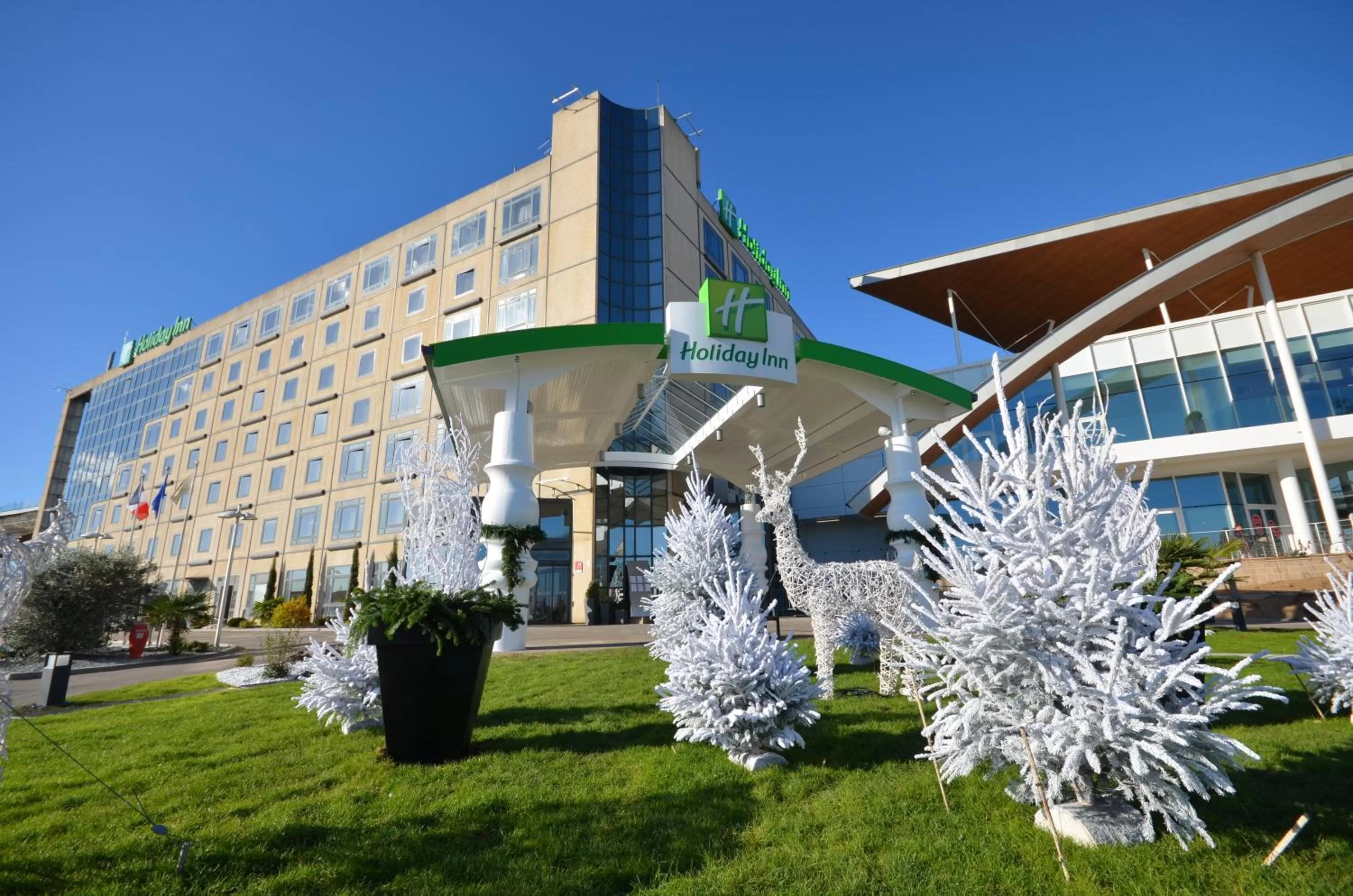 Property building in Holiday Inn Dijon Toison D'or by IHG