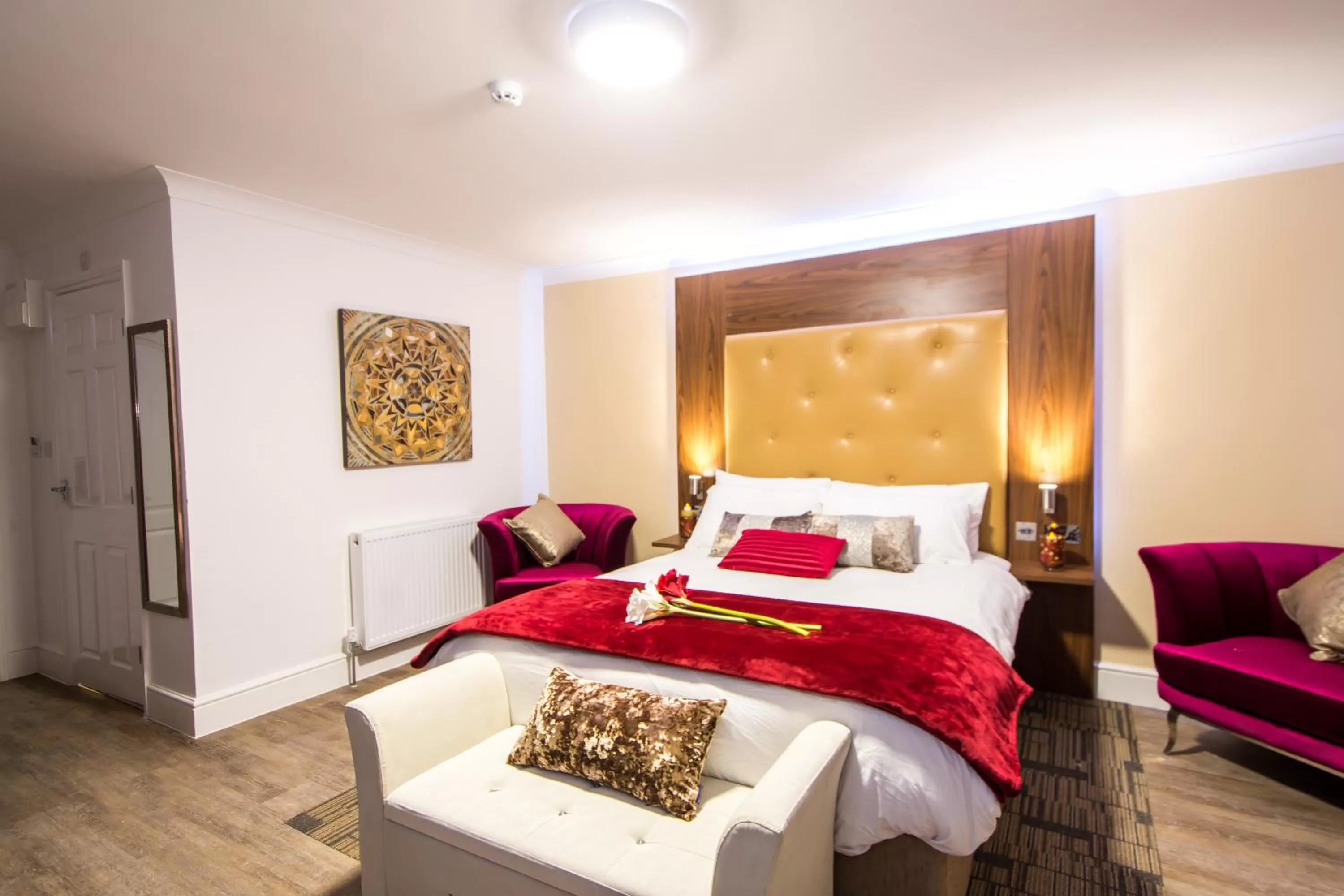 Bed in Trivelles Gatwick Hotel & airport Parking