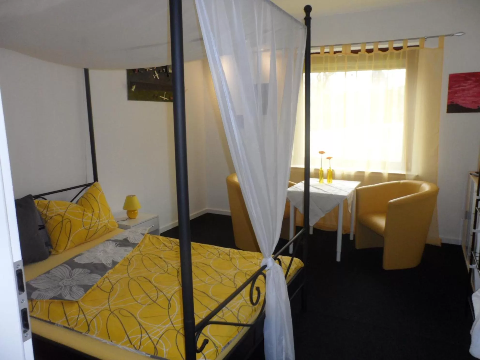 Photo of the whole room, Bed in Buntes Moor