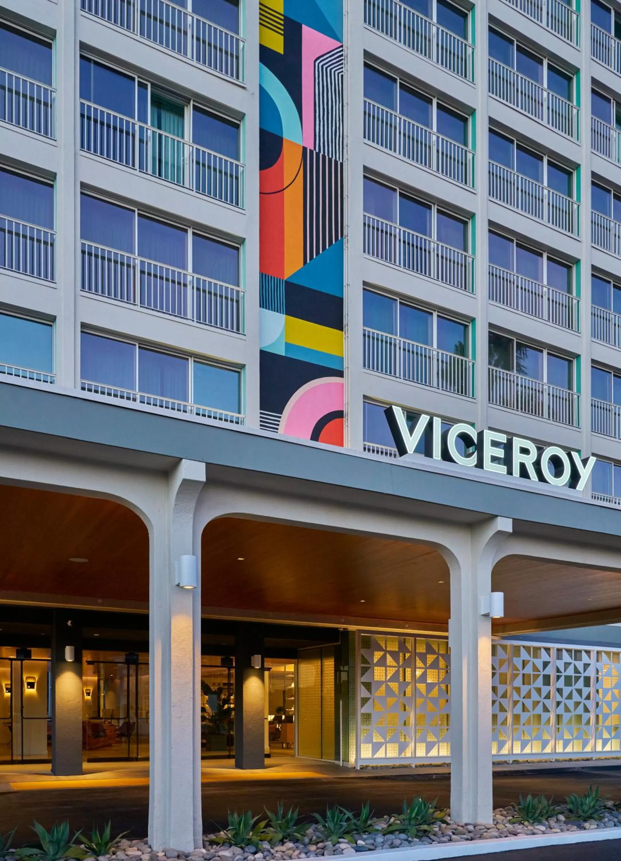 Facade/entrance in Viceroy Santa Monica