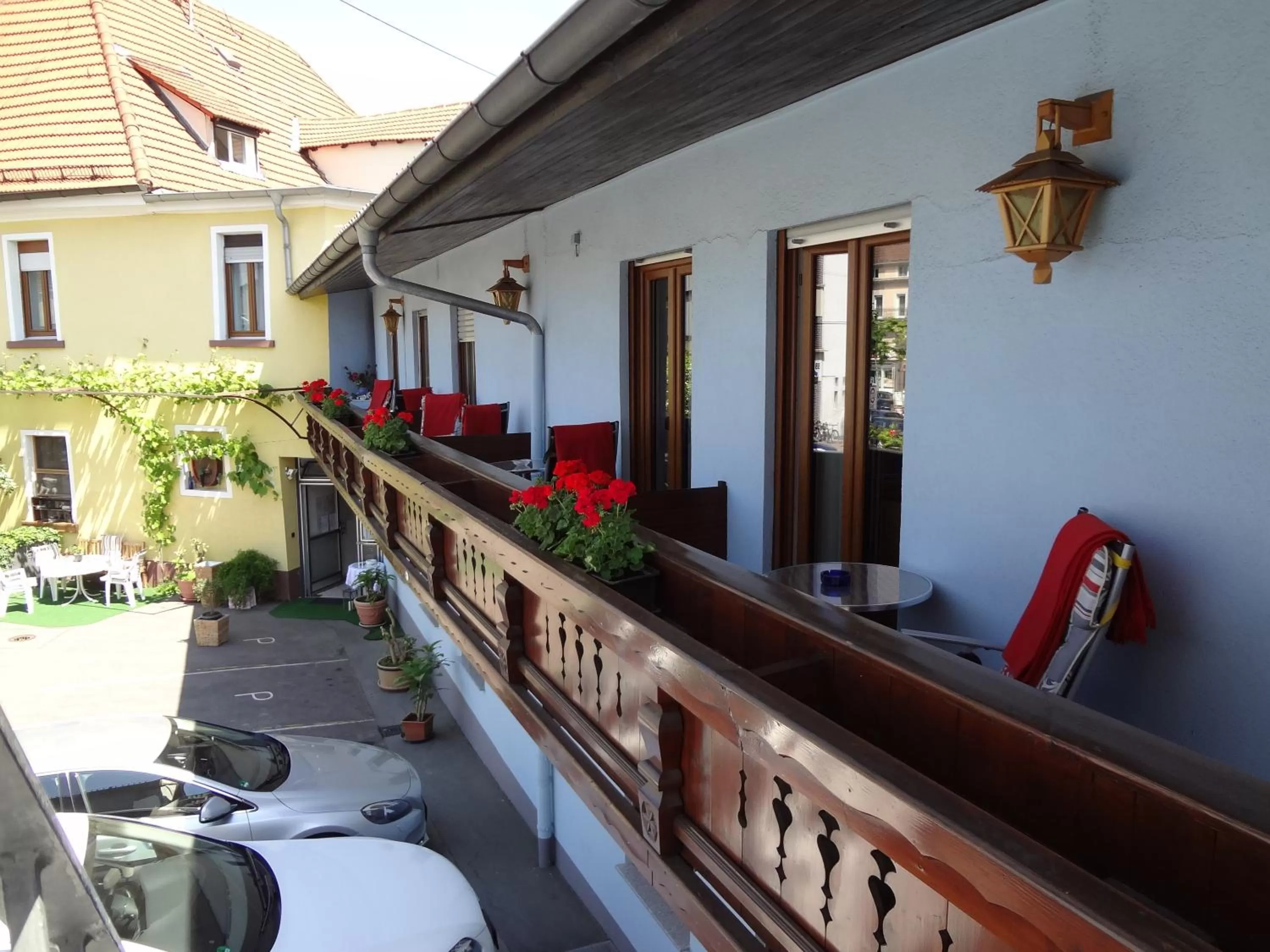 Facade/entrance in Hotel Rose Heidelberg inklusive Frühstück, Saunanutzung und Parkplätze nach Verfügbarkeit