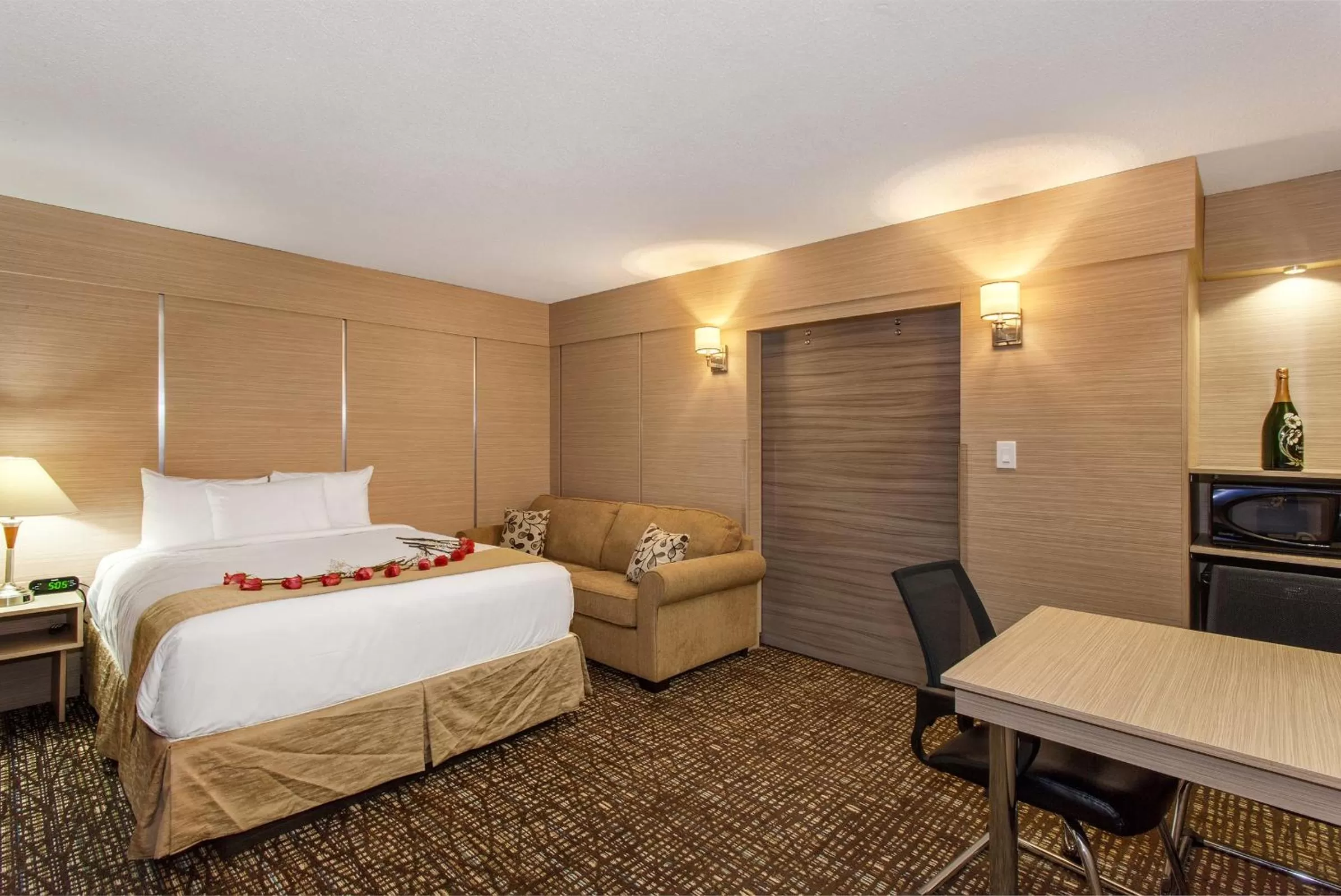 Photo of the whole room, Bed in Ocean Beach Palace