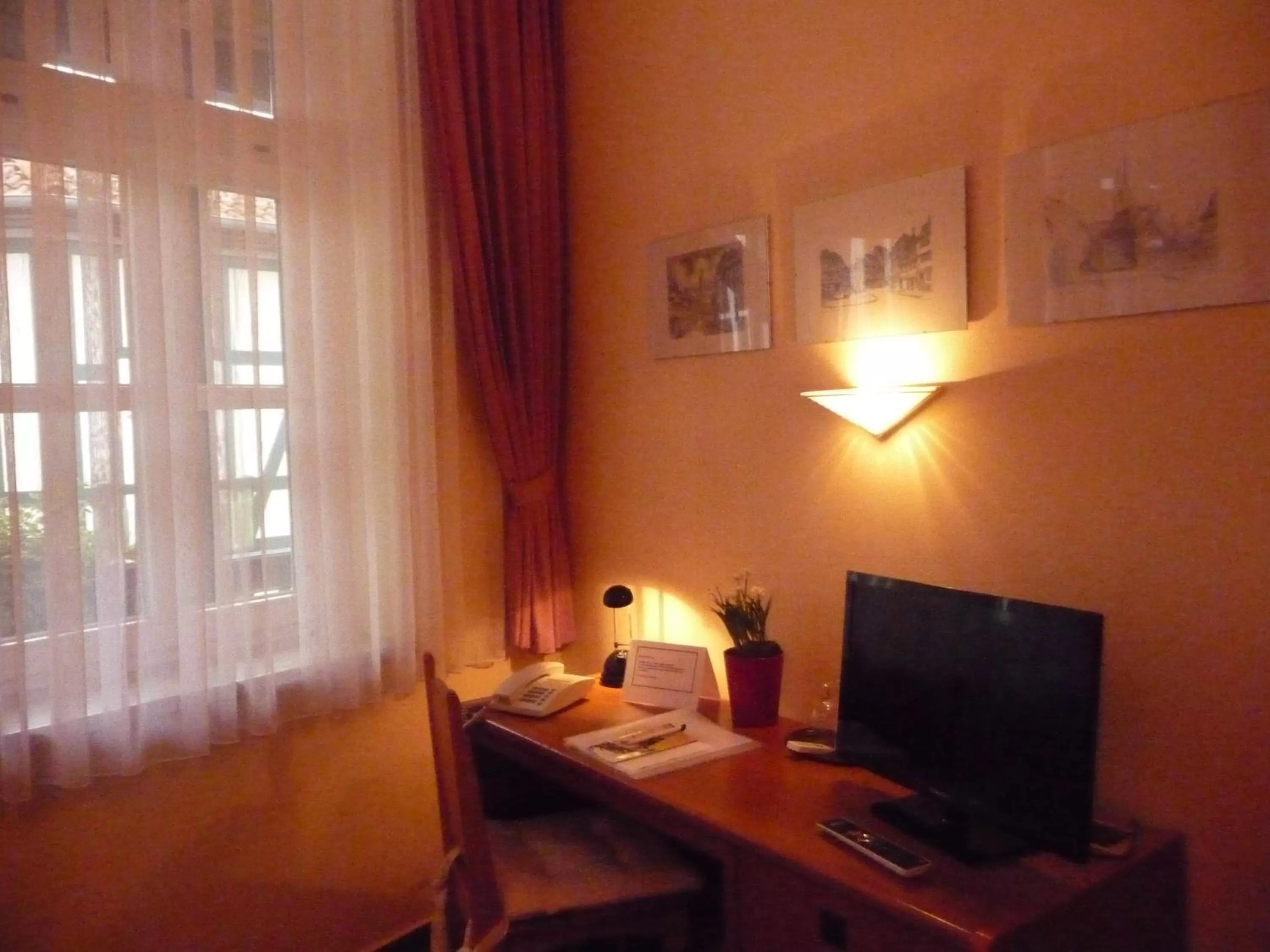 Photo of the whole room in Hotel Am Grudenberg