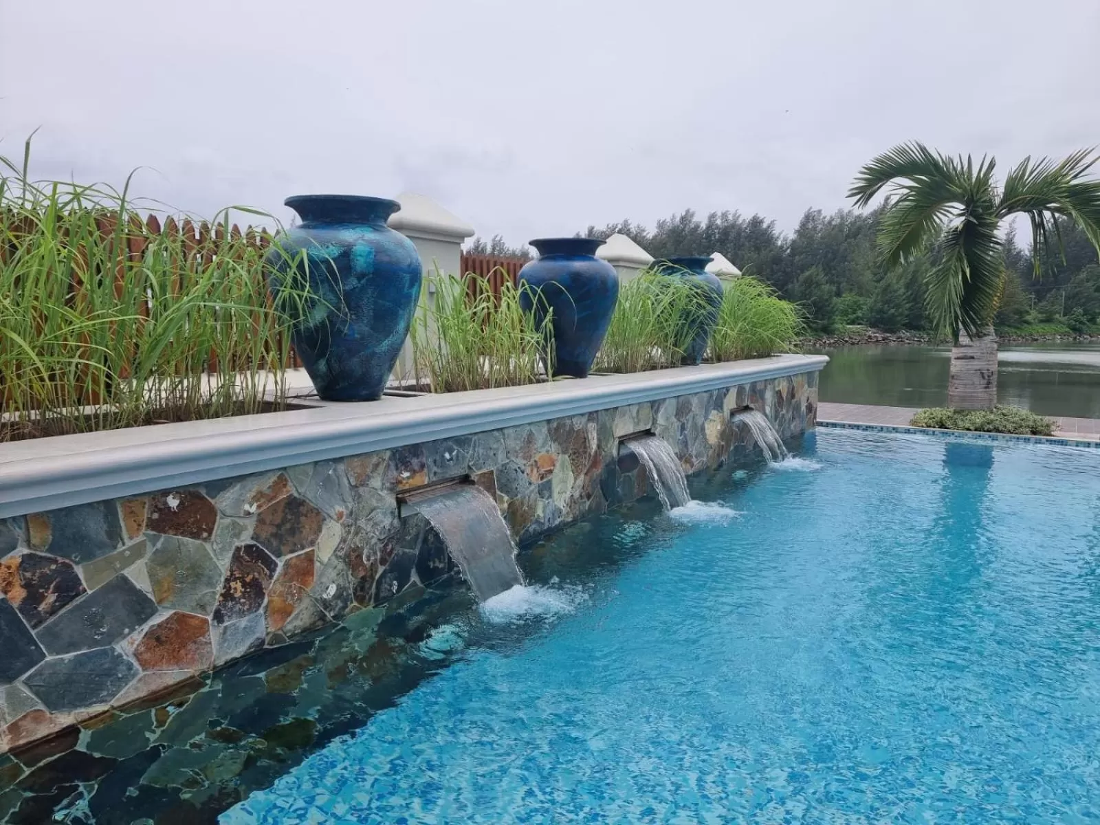 Swimming pool in Phoenix Apartments