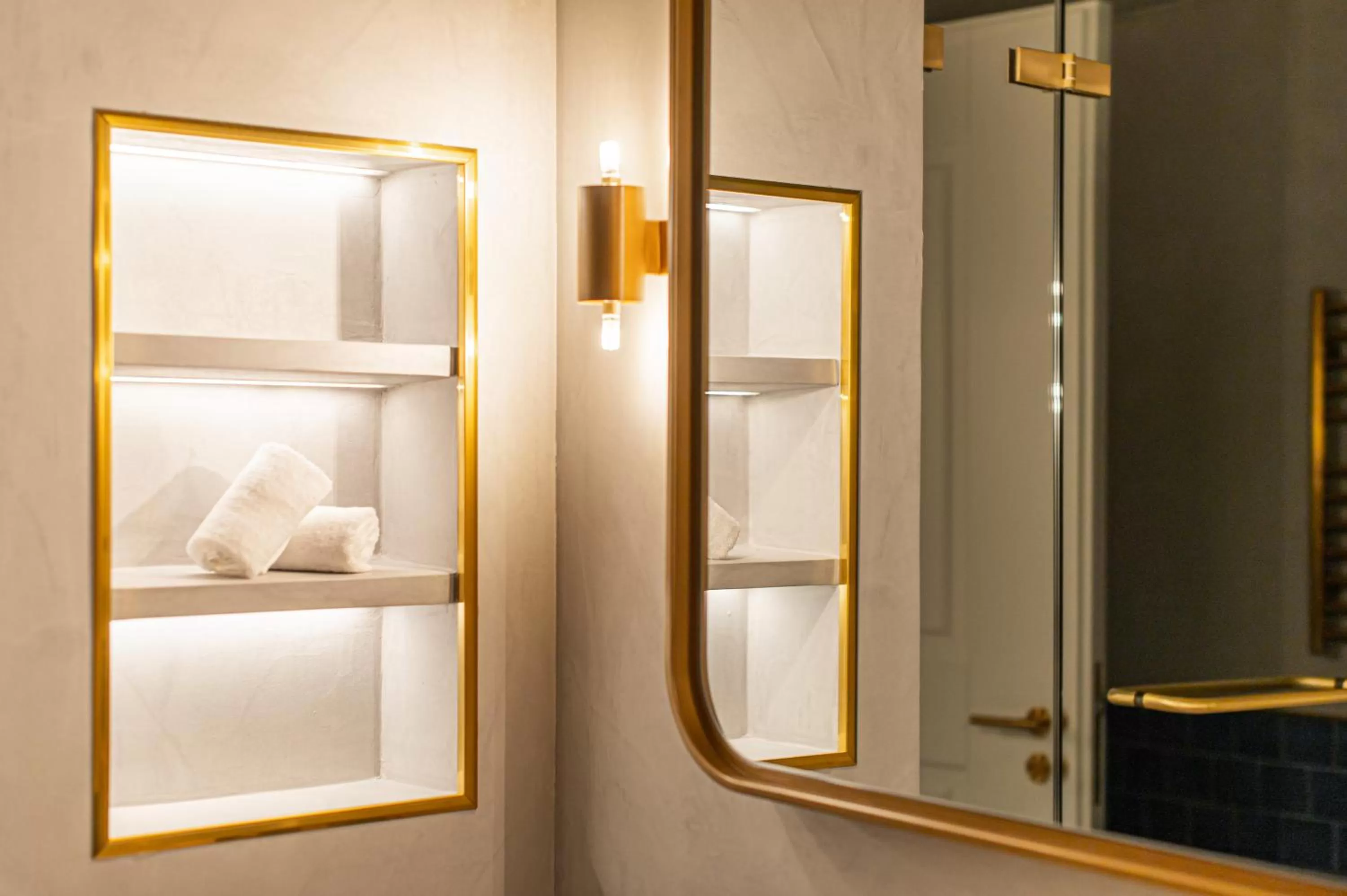 Bathroom in Palácio Ludovice Wine Experience Hotel