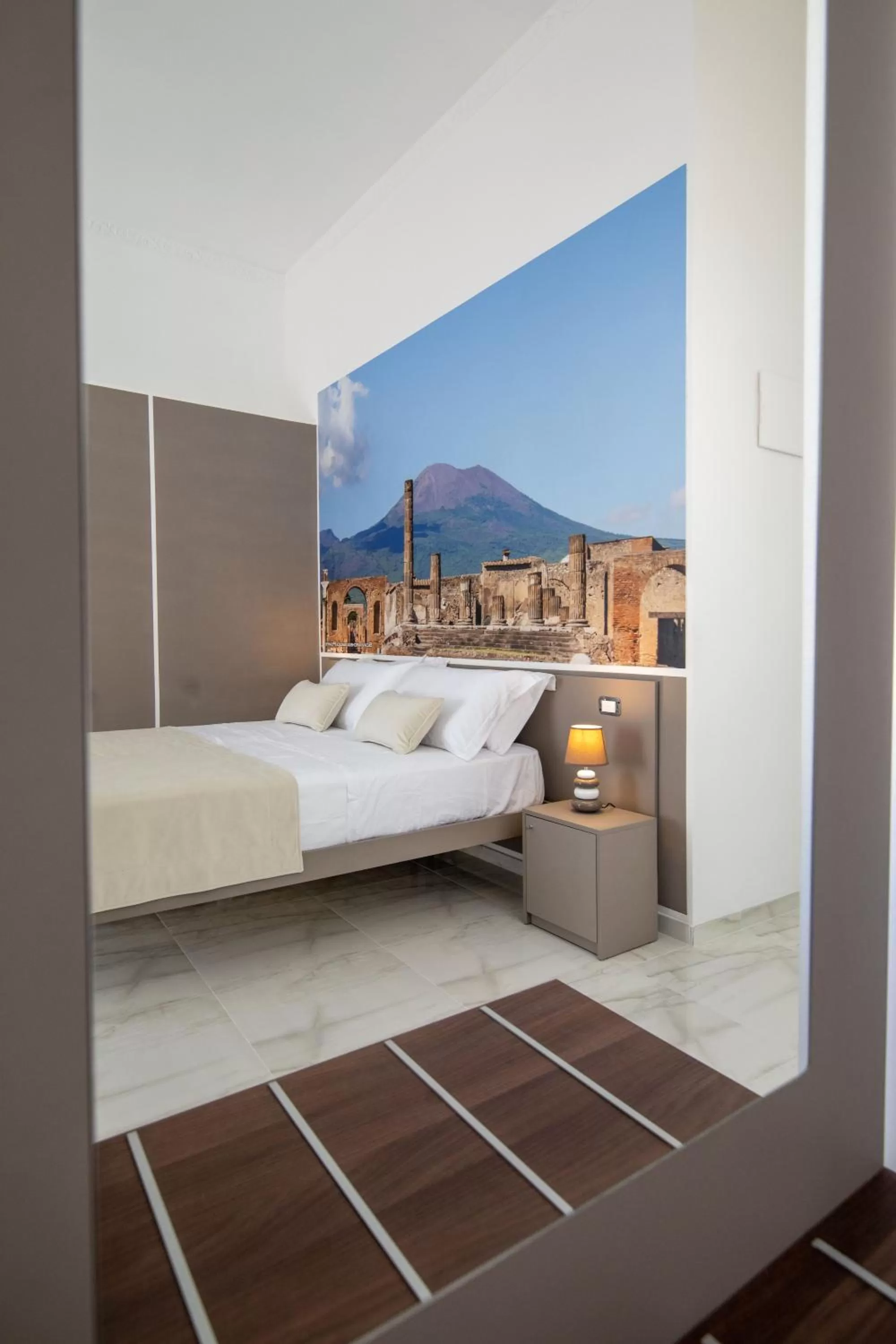 Photo of the whole room, Bed in Palazzo Caracciolo del Sole