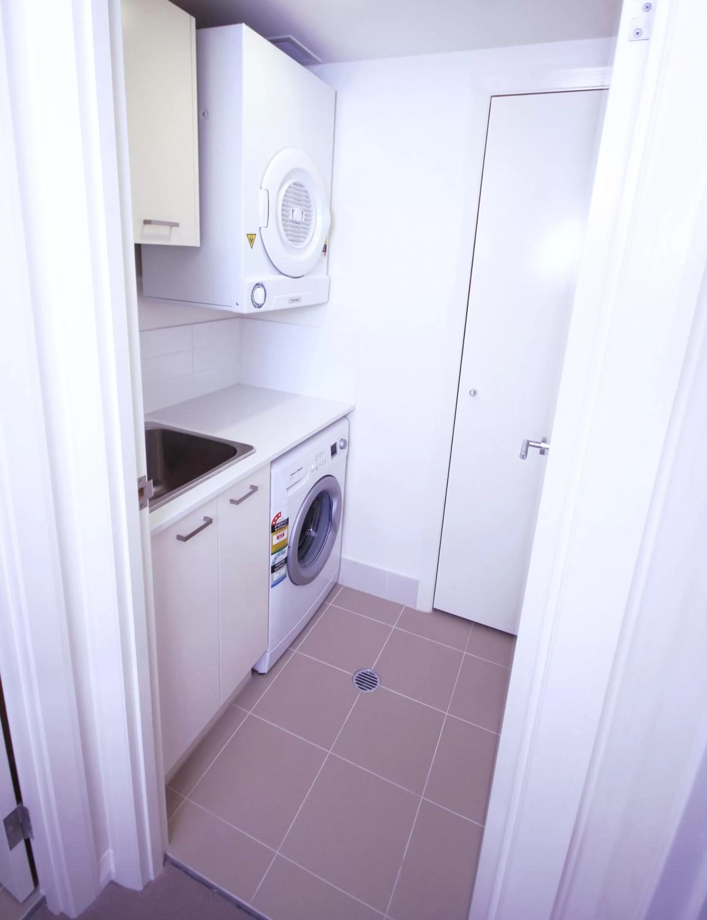 Area and facilities in Domain Serviced Apartments