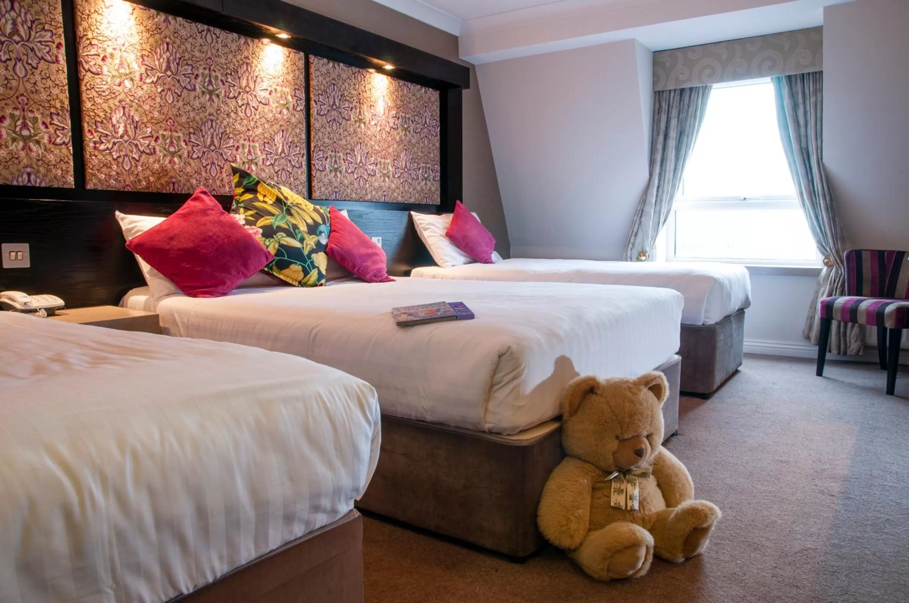 Bed in Flannery's Hotel