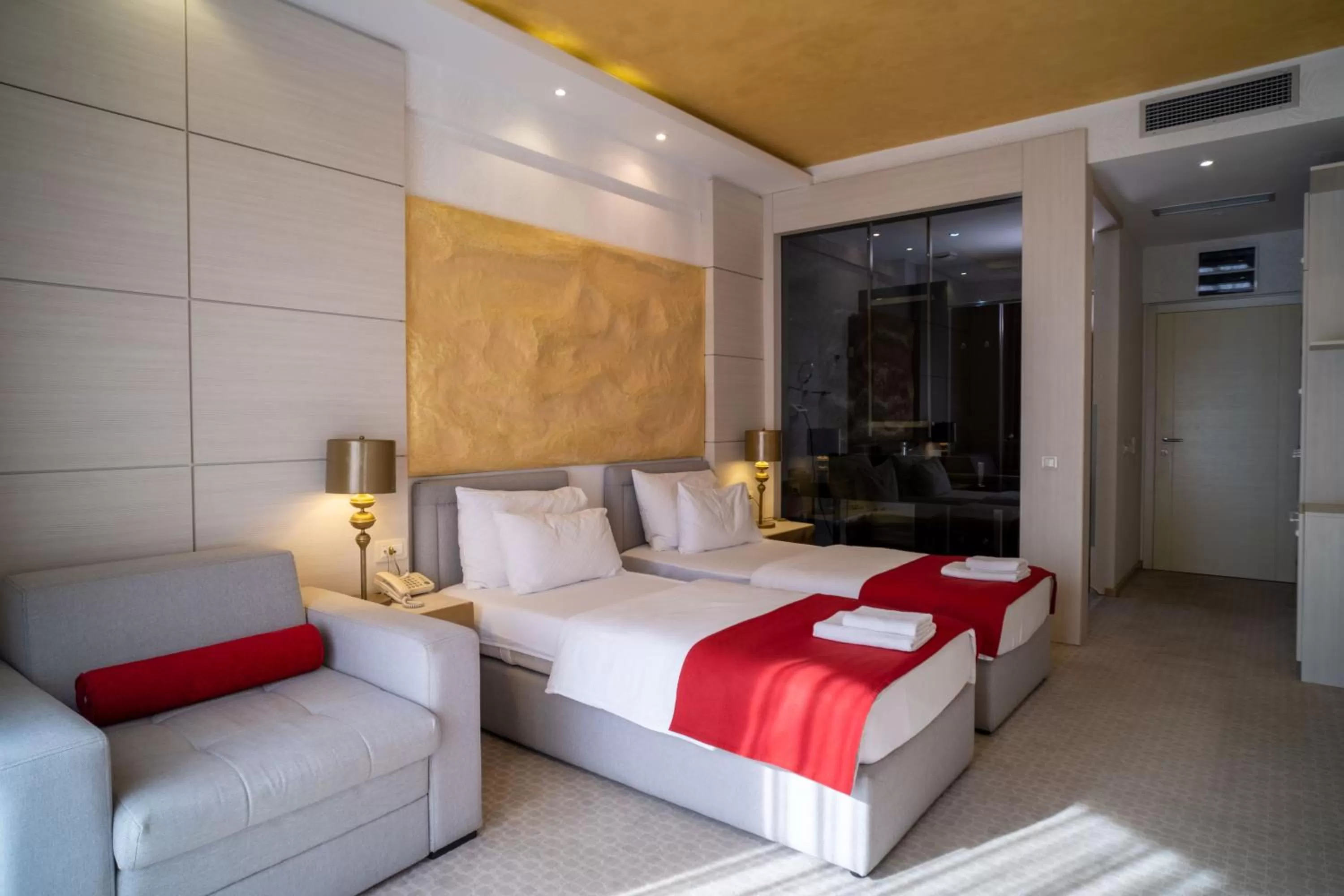 Photo of the whole room, Bed in Hotel Atina