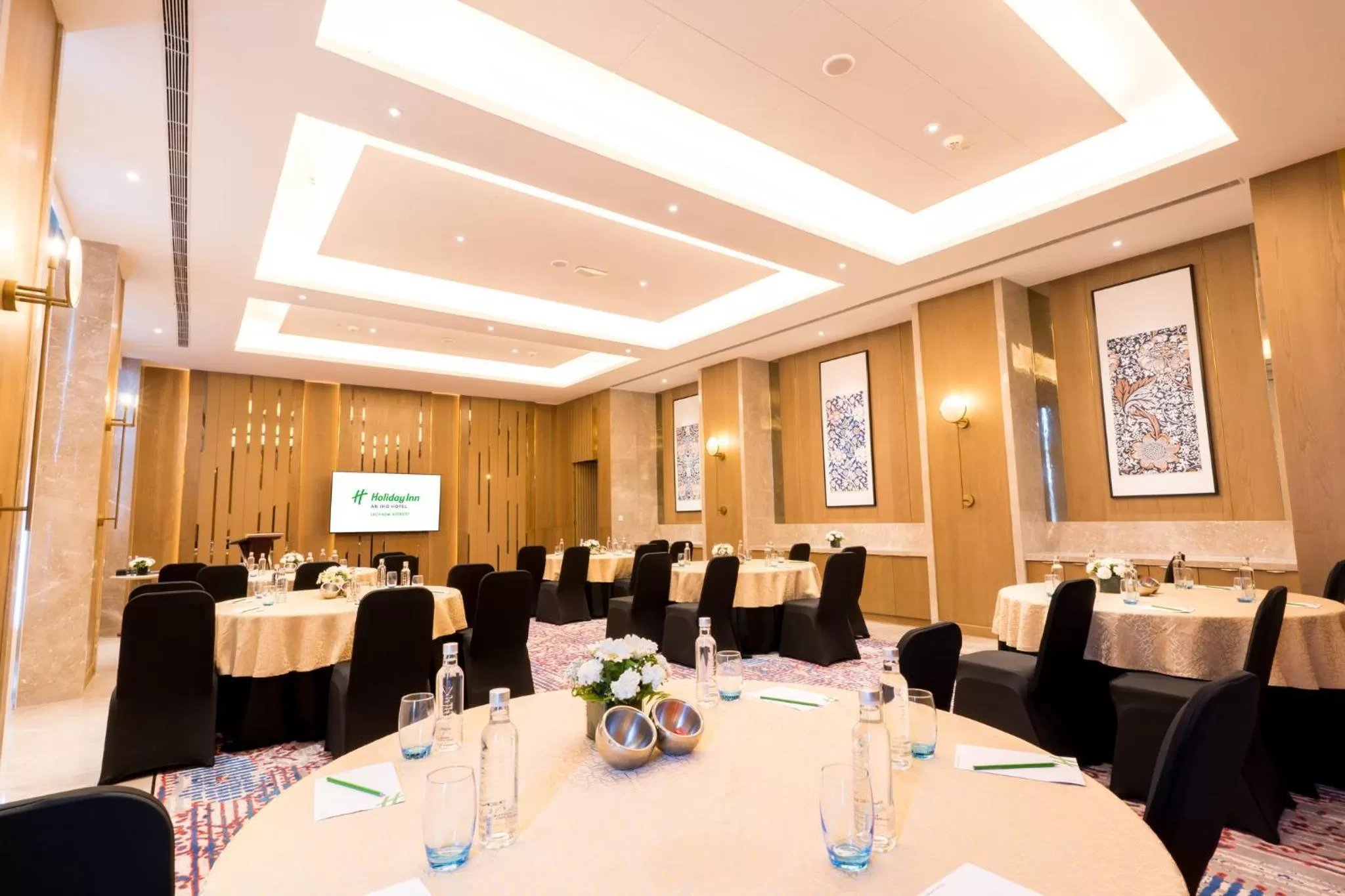 Meeting/conference room in Holiday Inn Lucknow Airport by IHG